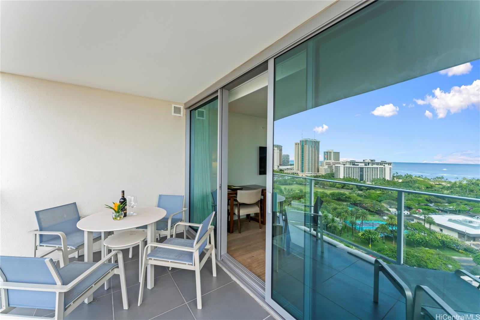 The Ritz-Carlton Residences condo # 1916, Honolulu, Hawaii - photo 4 of 25