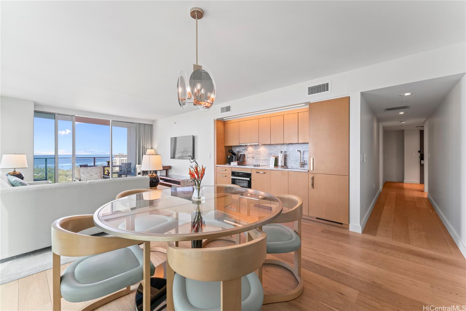 The Ritz-Carlton Residences condo # 1916, Honolulu, Hawaii - photo 8 of 25