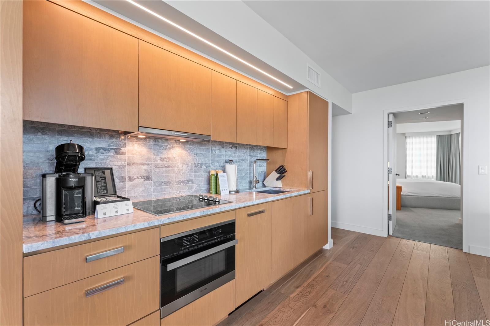 The Ritz-Carlton Residences condo # 1916, Honolulu, Hawaii - photo 9 of 25