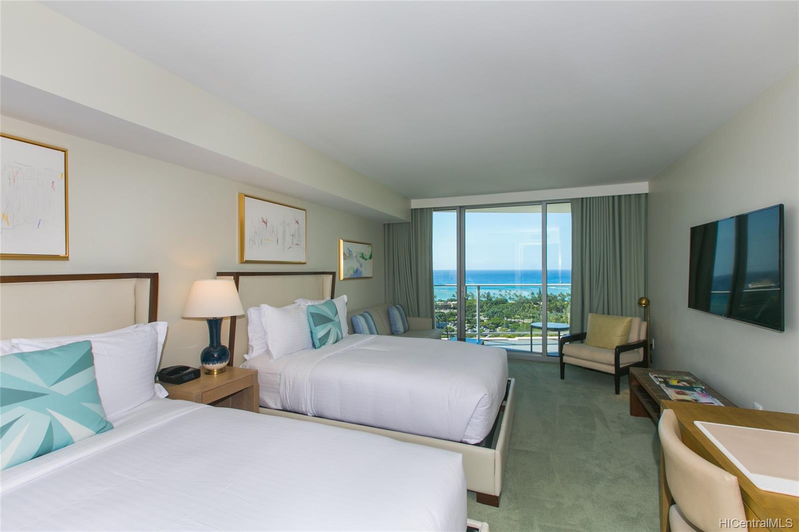 The Ritz-Carlton Residences condo # 2012, Honolulu, Hawaii - photo 5 of 15