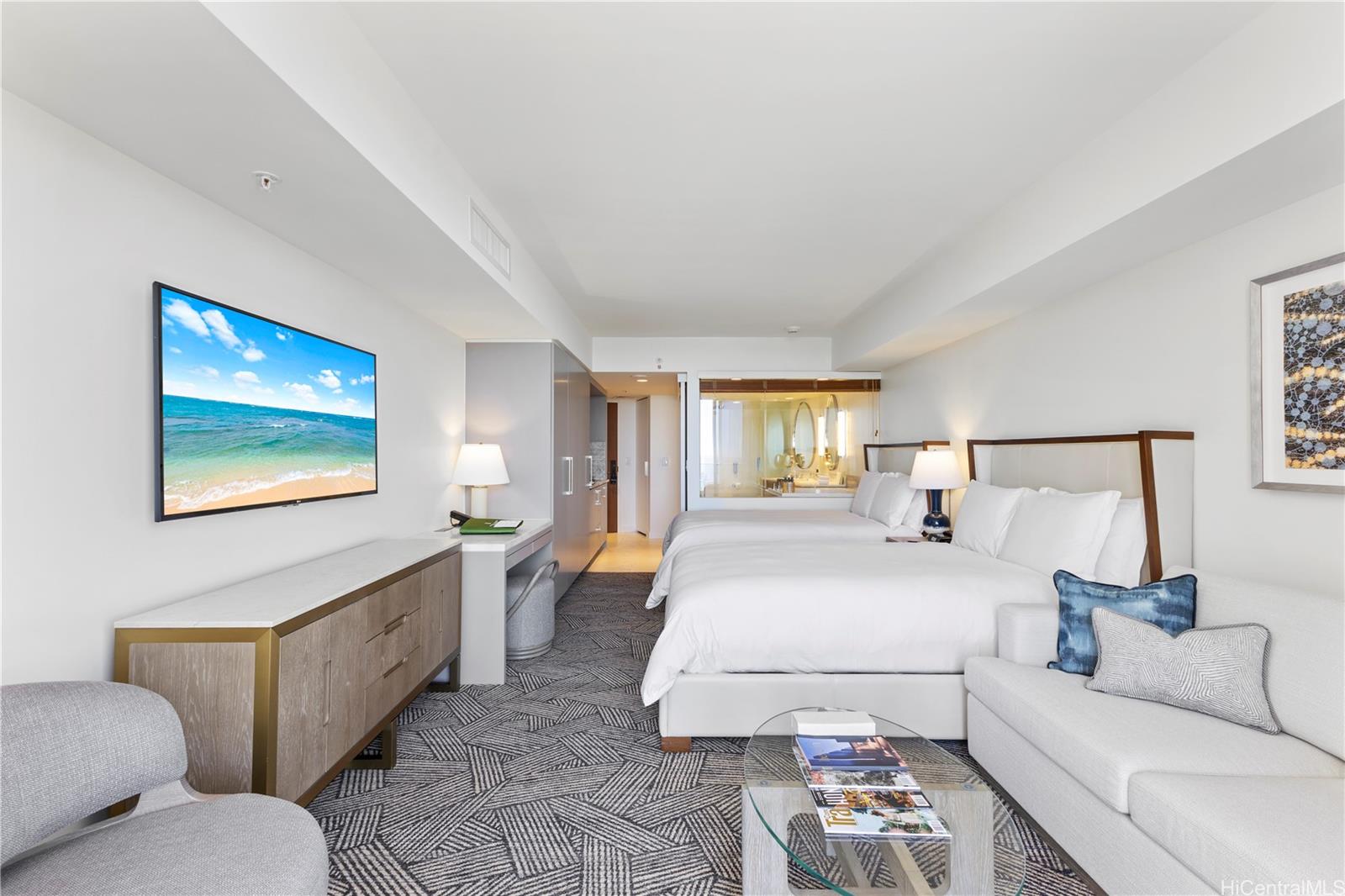 The Ritz-Carlton Residences condo # 2012, Honolulu, Hawaii - photo 11 of 21
