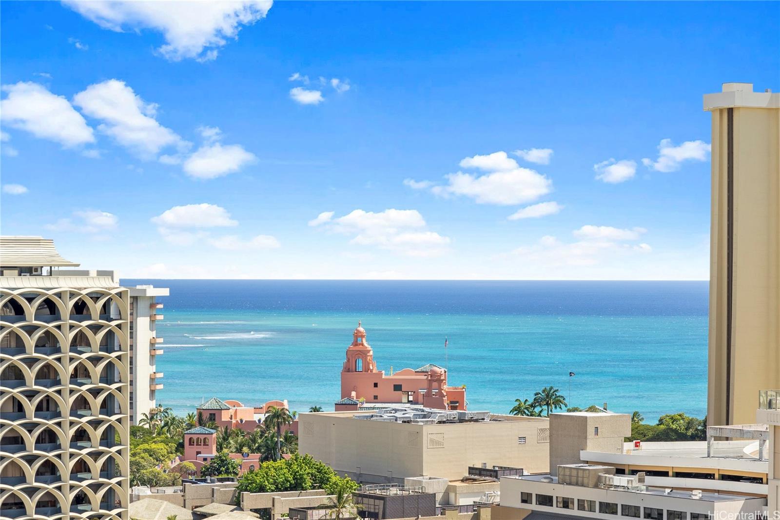 The Ritz-Carlton Residences condo # 2012, Honolulu, Hawaii - photo 19 of 21