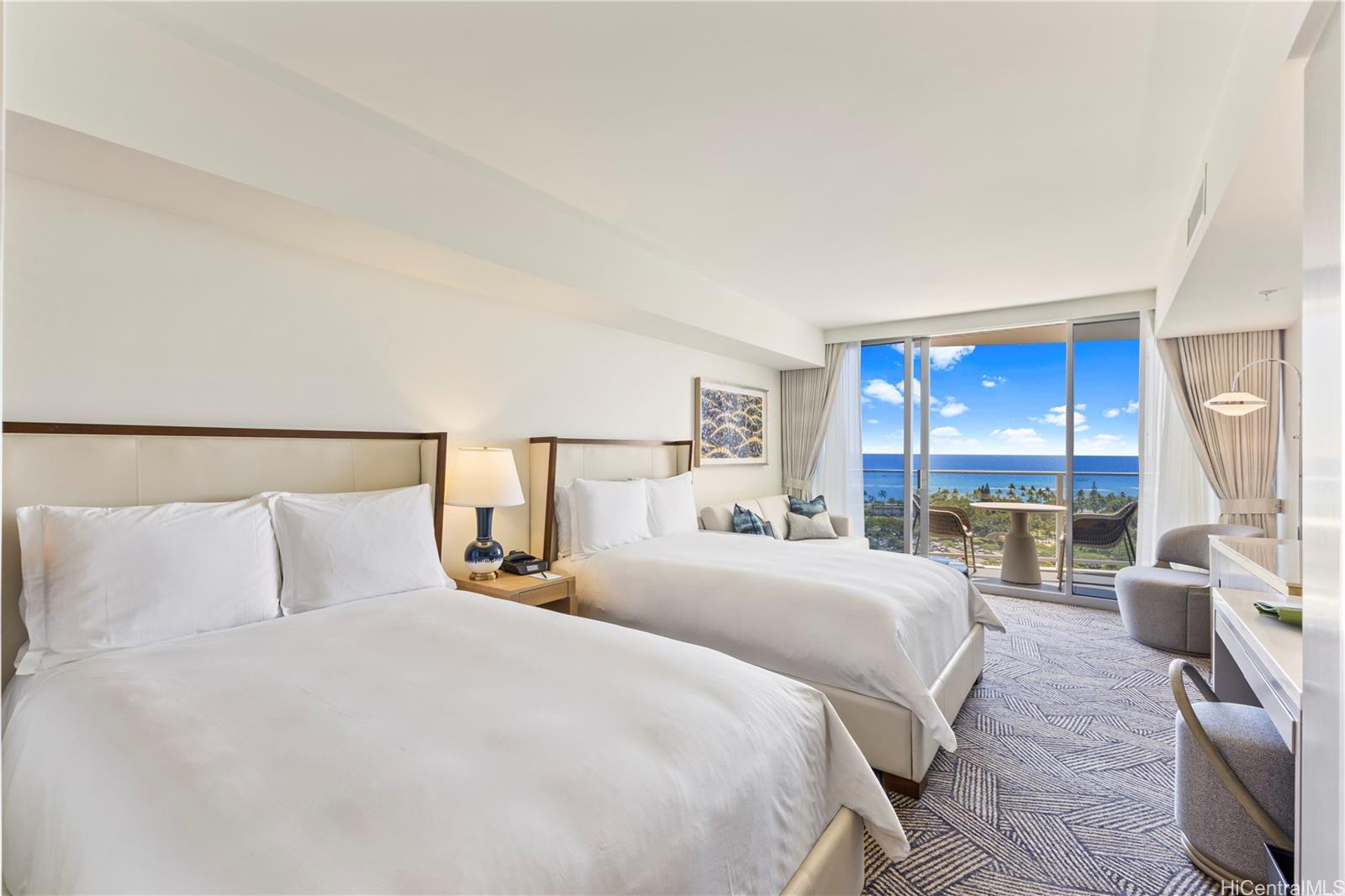 The Ritz-Carlton Residences condo # 2012, Honolulu, Hawaii - photo 4 of 21