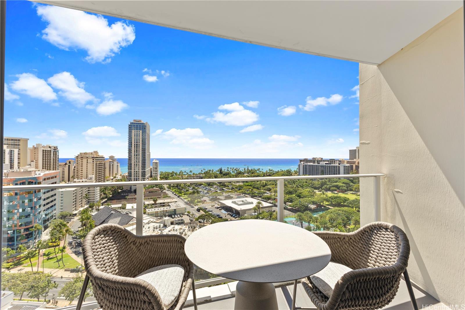 The Ritz-Carlton Residences condo # 2012, Honolulu, Hawaii - photo 6 of 21
