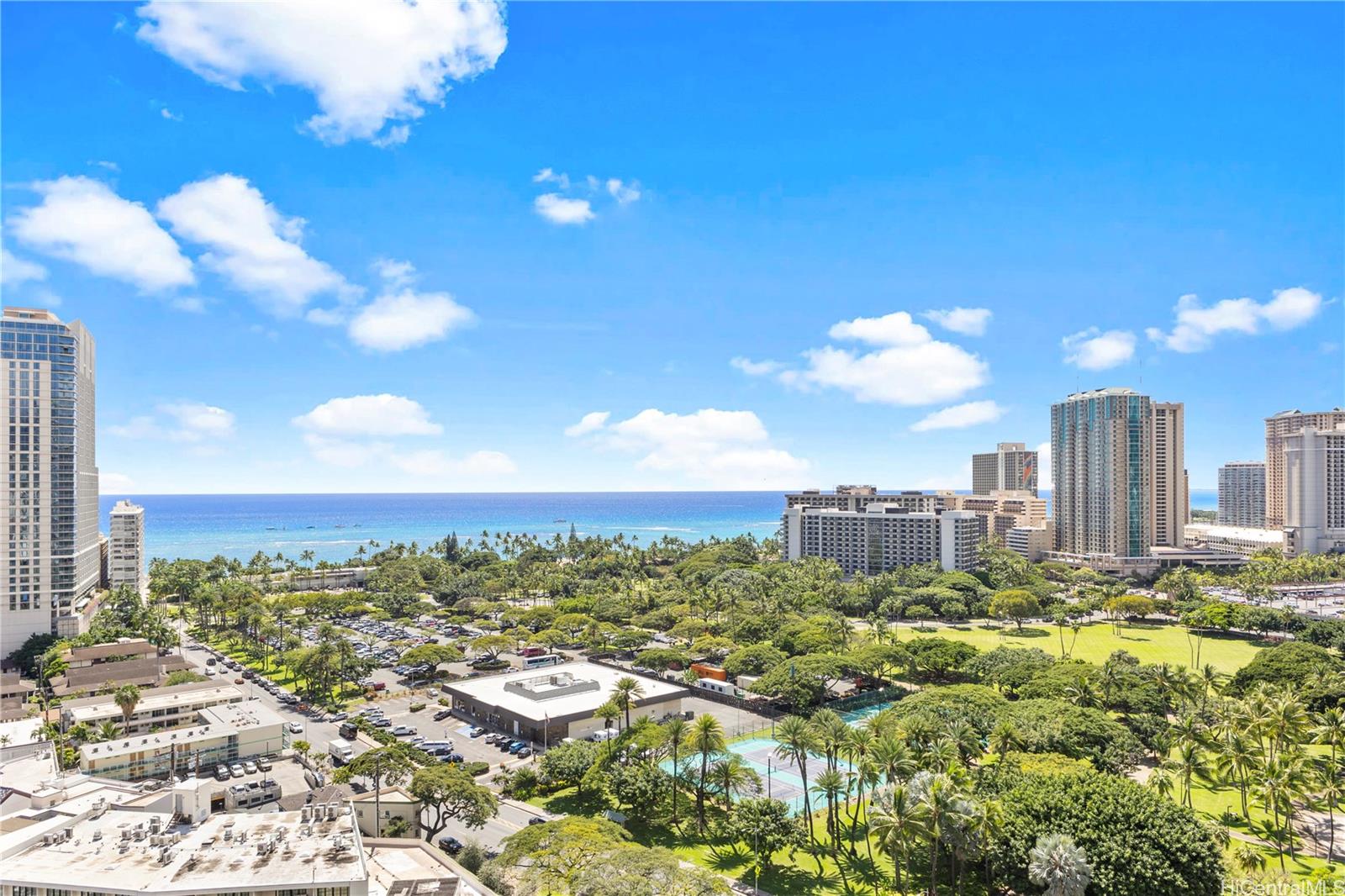 The Ritz-Carlton Residences condo # 2012, Honolulu, Hawaii - photo 9 of 21