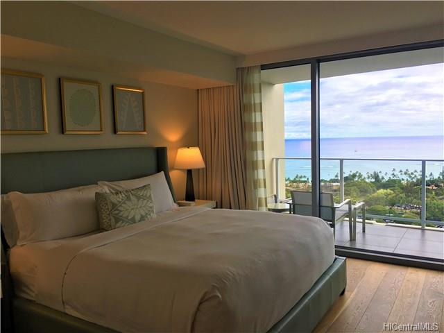 The Ritz-Carlton Residences condo # 2705, Honolulu, Hawaii - photo 4 of 12