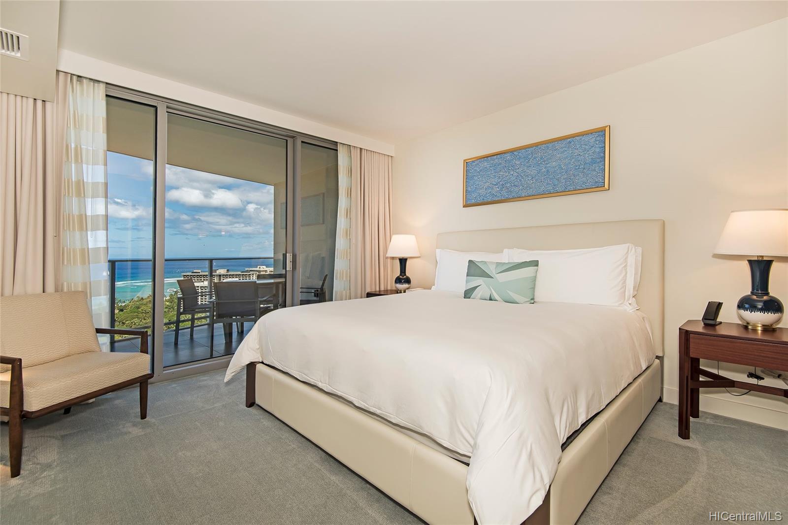 The Ritz-Carlton Residences condo # 2708, Honolulu, Hawaii - photo 7 of 18
