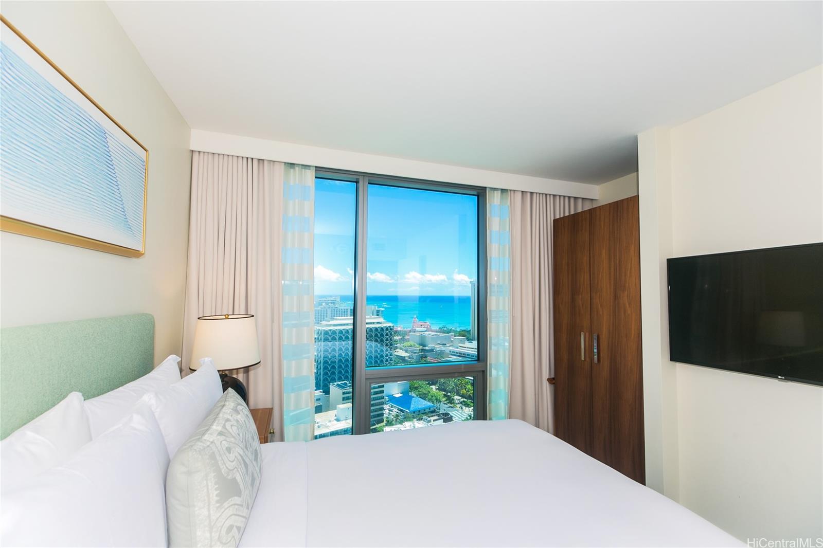 The Ritz-Carlton Residences condo # 2710, Honolulu, Hawaii - photo 14 of 21