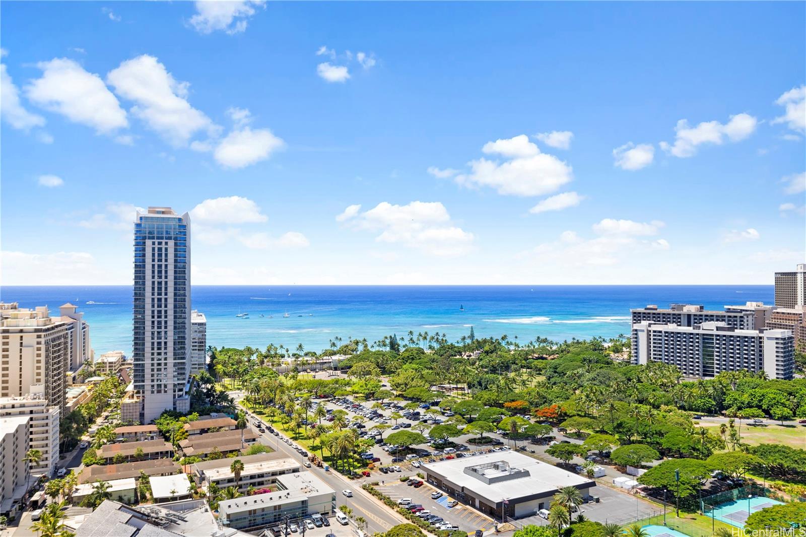 The Ritz-Carlton Residences condo # 2710, Honolulu, Hawaii - photo 18 of 25