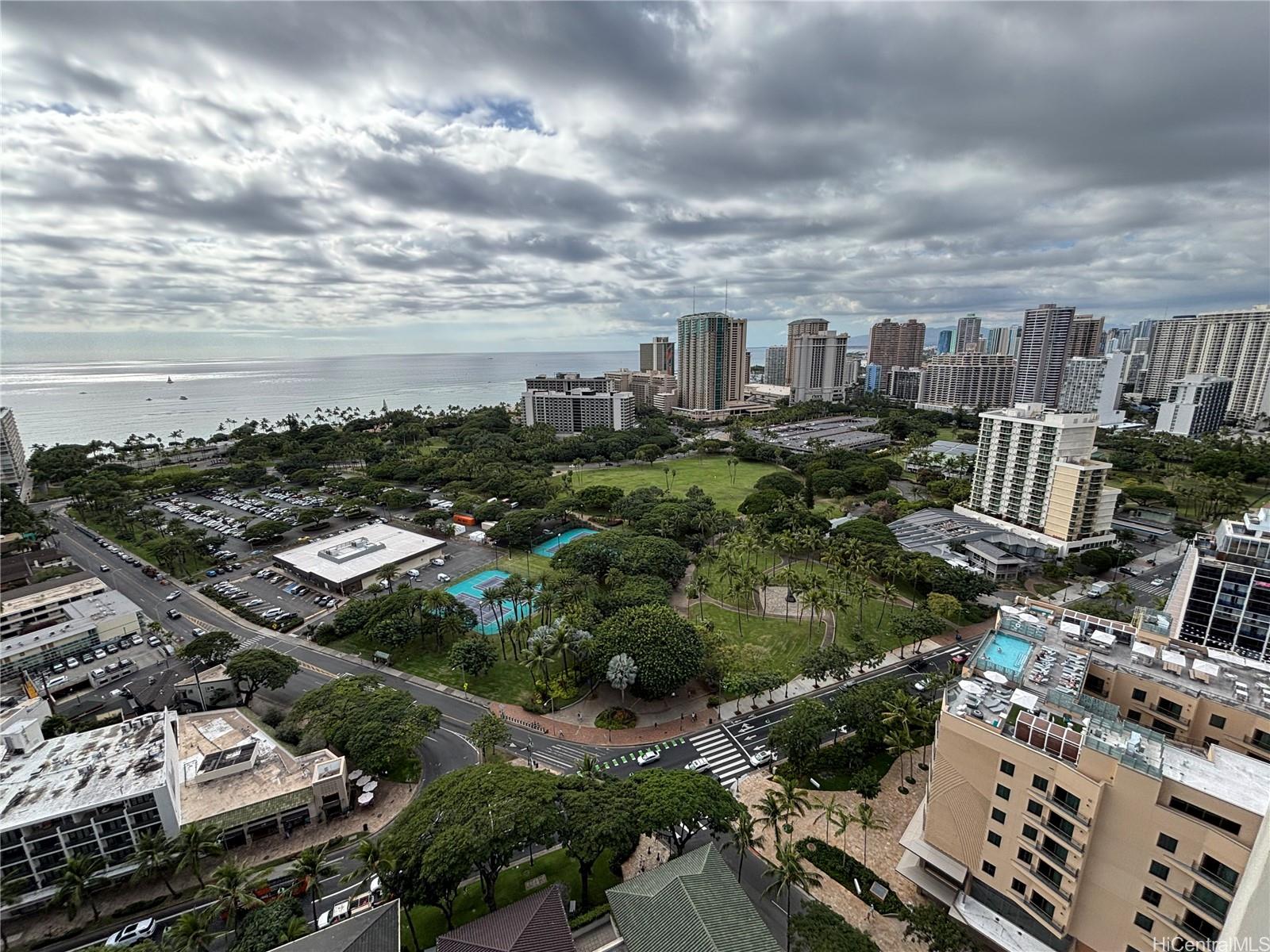 383 Kalaimoku Street Honolulu - Rental - photo 6 of 15