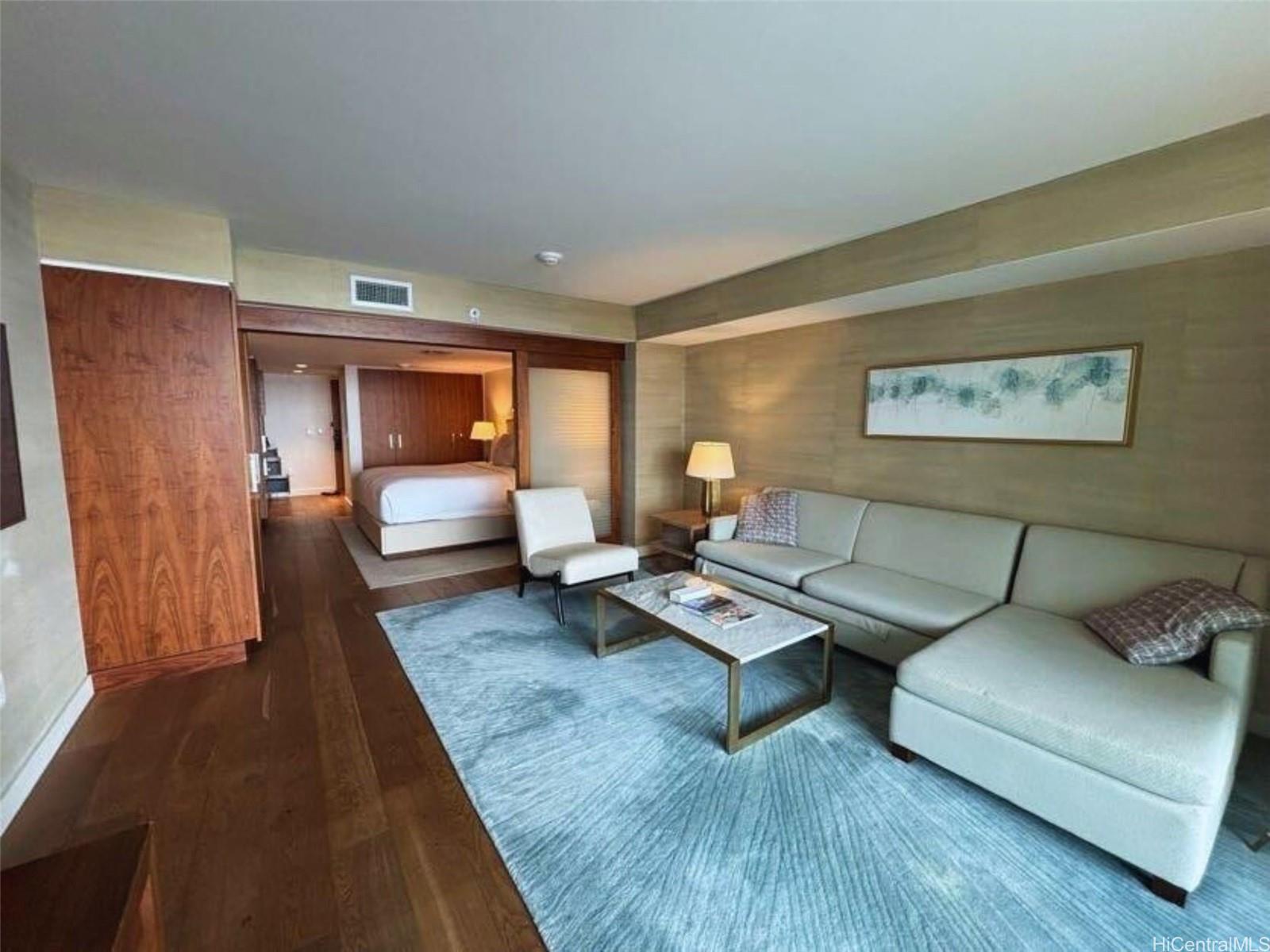 The Ritz-Carlton Residences condo # 2906, Honolulu, Hawaii - photo 4 of 24