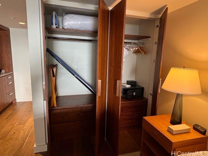 The Ritz-Carlton Residences condo # 2906, Honolulu, Hawaii - photo 8 of 24