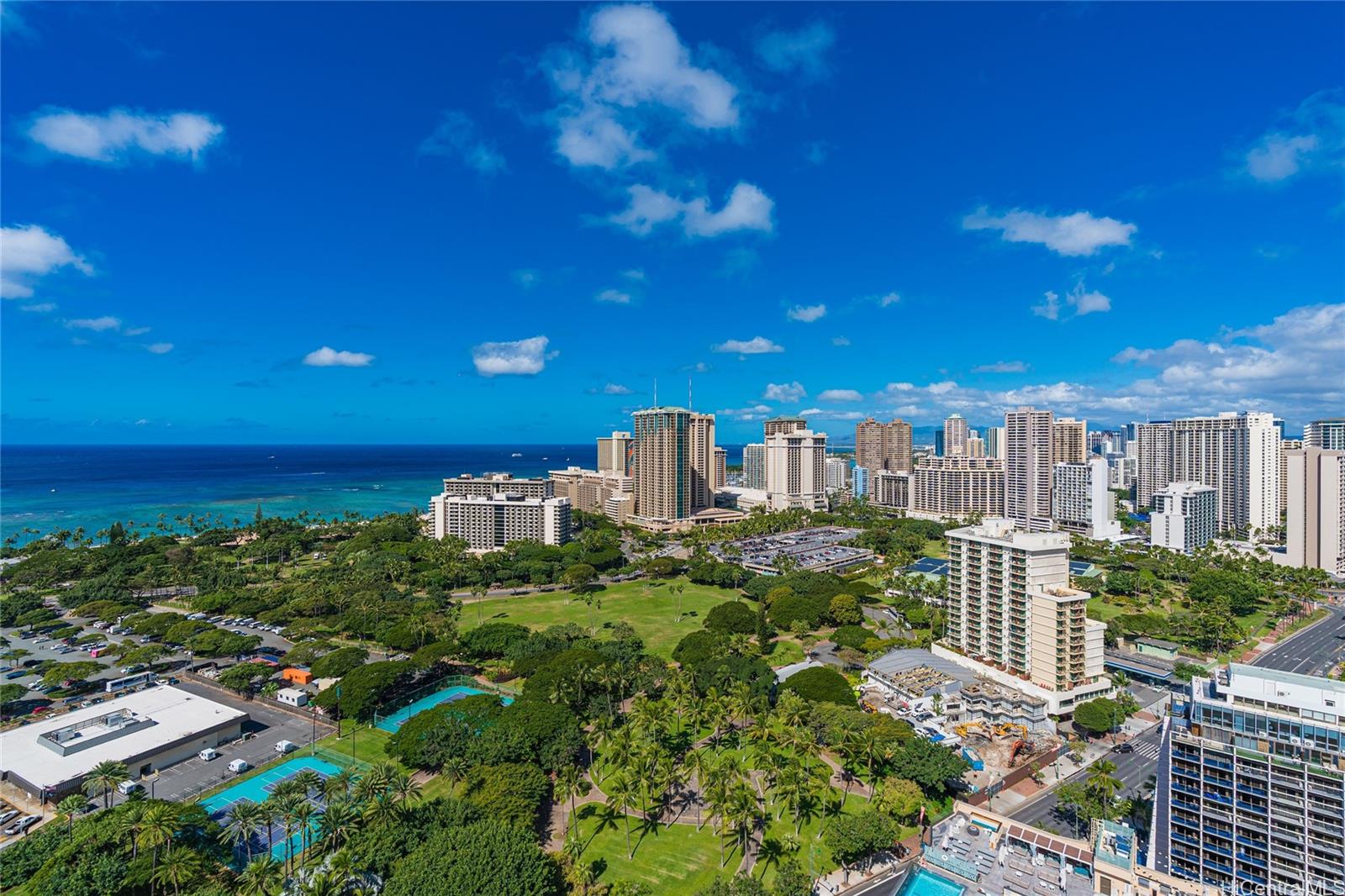 The Ritz-Carlton Residences condo # 3002, Honolulu, Hawaii - photo 16 of 17