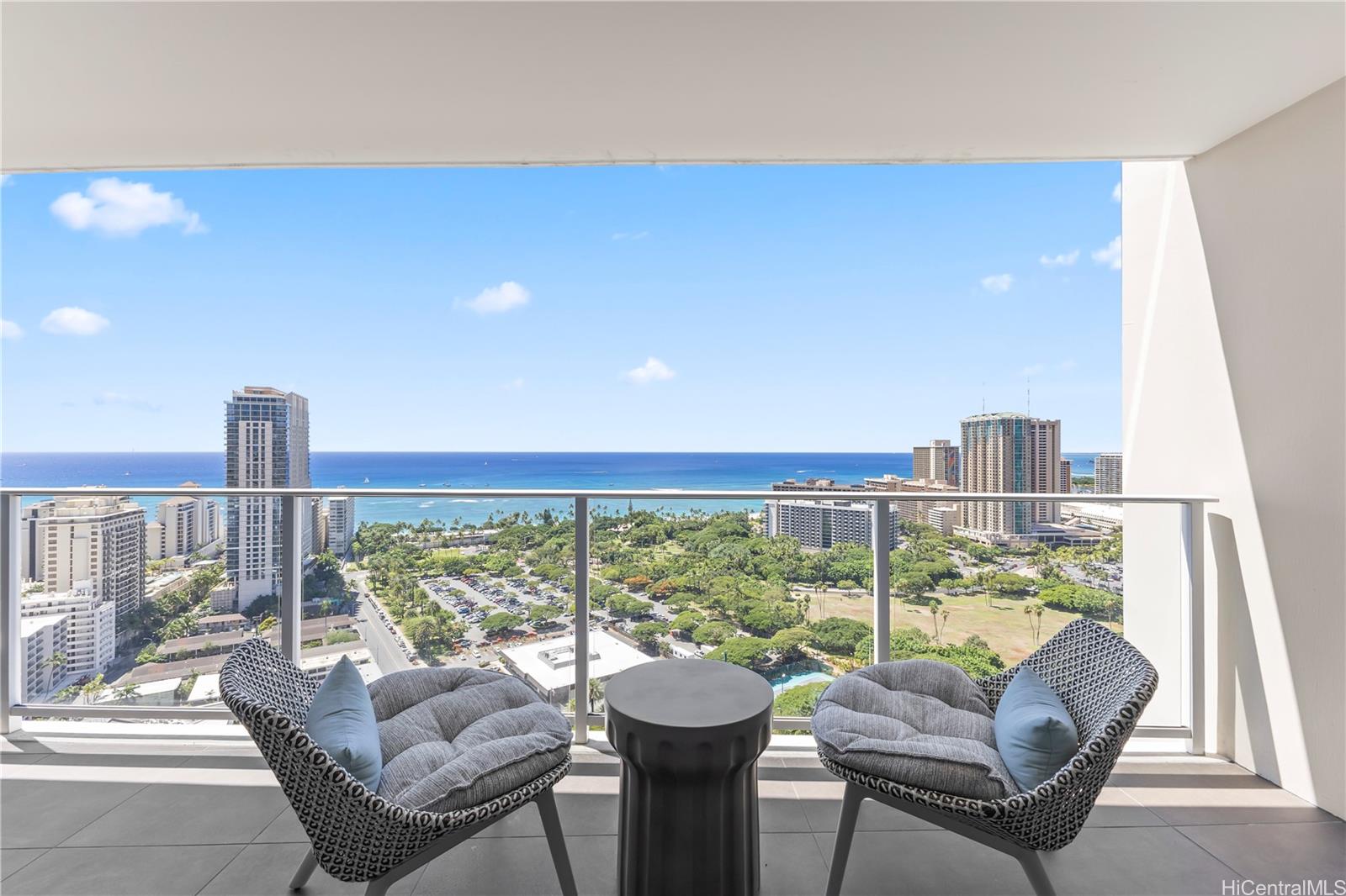 The Ritz-Carlton Residences condo # 3005, Honolulu, Hawaii - photo 13 of 21