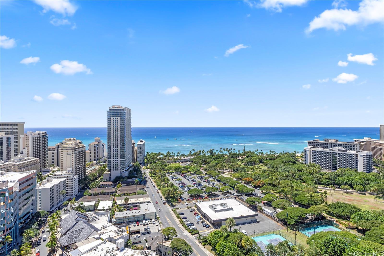 The Ritz-Carlton Residences condo # 3005, Honolulu, Hawaii - photo 14 of 21