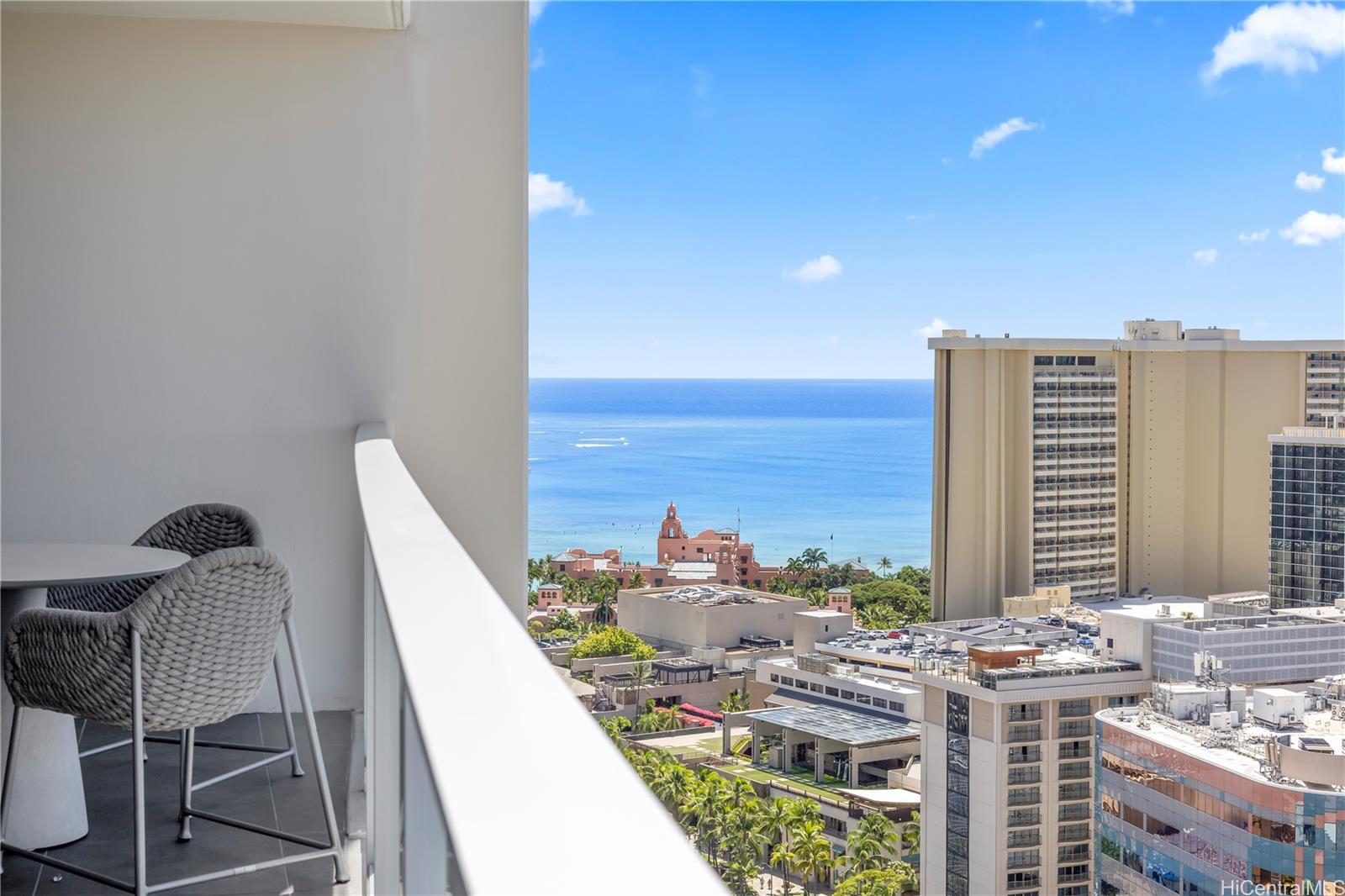 The Ritz-Carlton Residences condo # 3005, Honolulu, Hawaii - photo 3 of 21