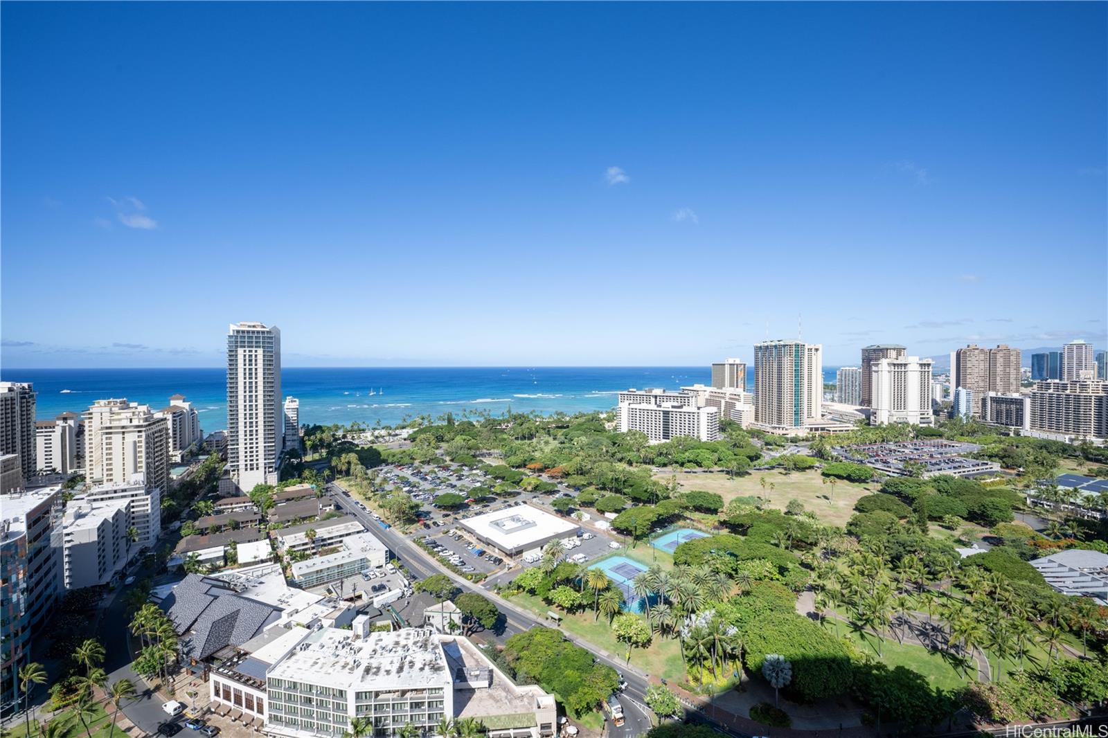 The Ritz-Carlton Residences condo # 3109, Honolulu, Hawaii - photo 6 of 18