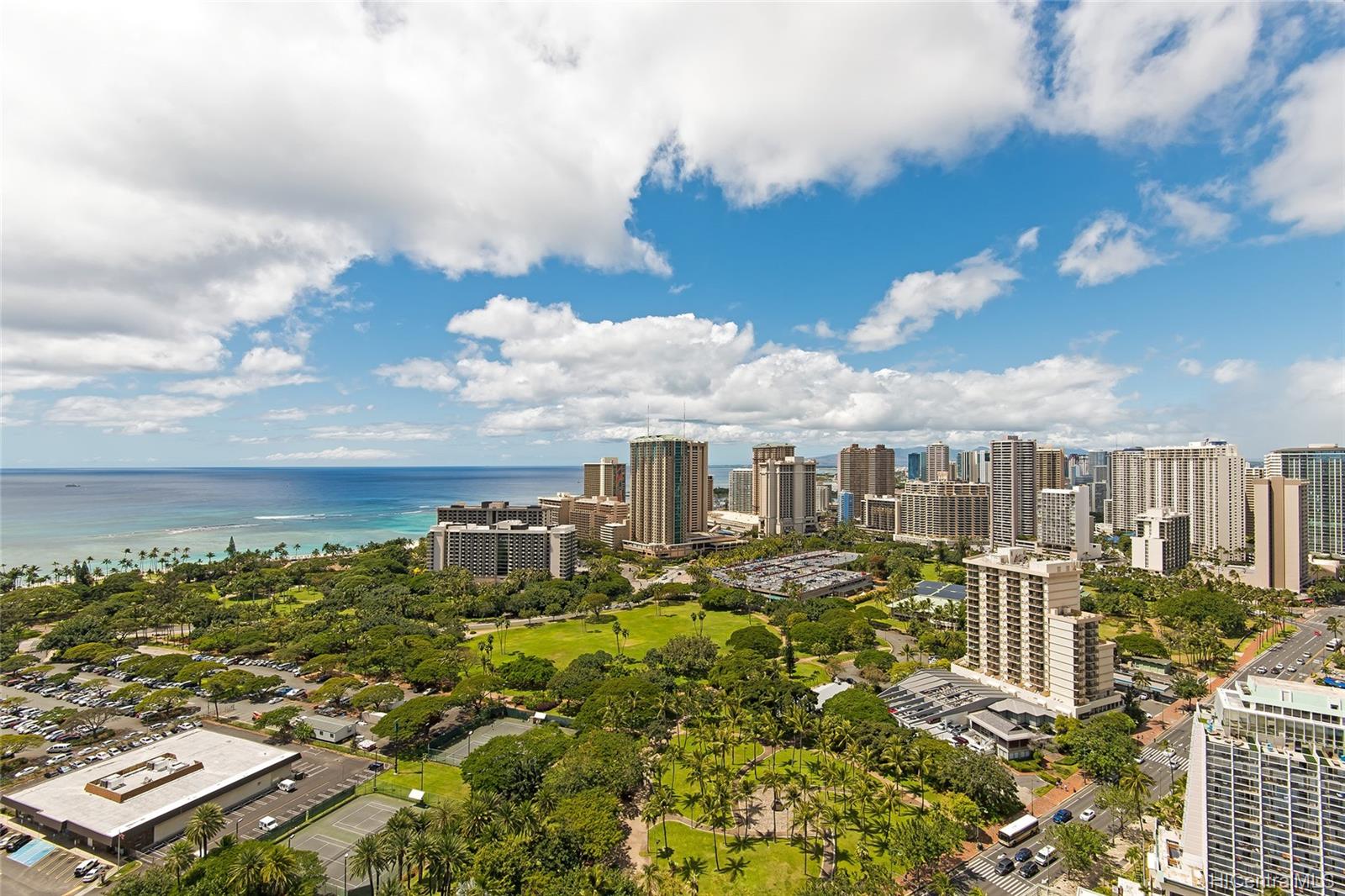 The Ritz-Carlton Residences condo # 3206, Honolulu, Hawaii - photo 1 of 20