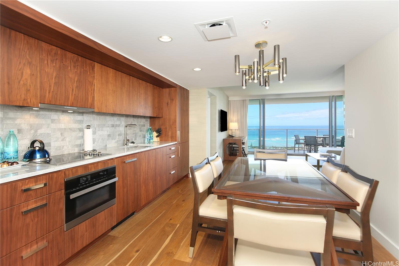 The Ritz-Carlton Residences condo # 3207, Honolulu, Hawaii - photo 6 of 25