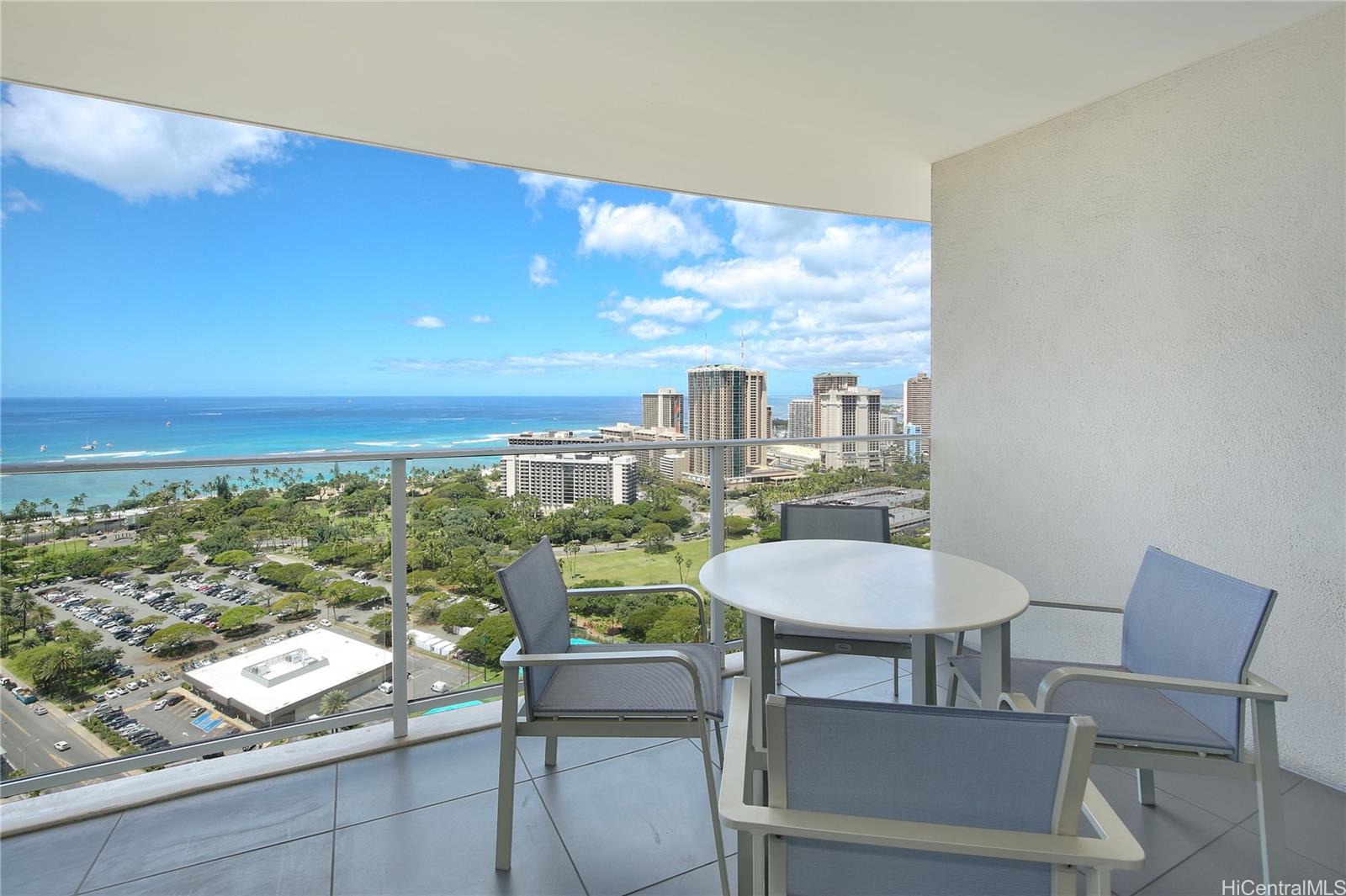 The Ritz-Carlton Residences condo # 3207, Honolulu, Hawaii - photo 9 of 25