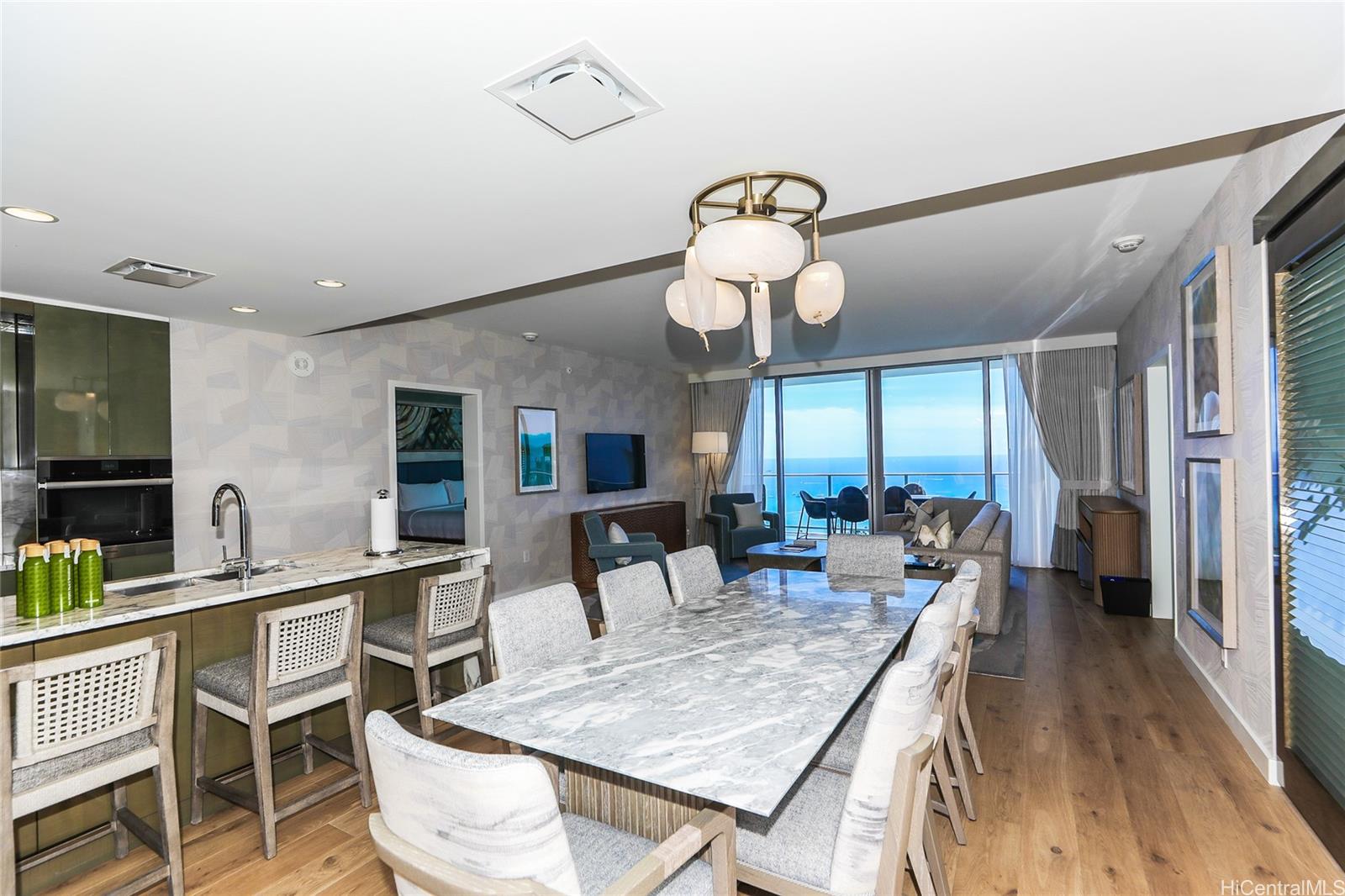 The Ritz-Carlton Residences condo # 3302, Honolulu, Hawaii - photo 4 of 23