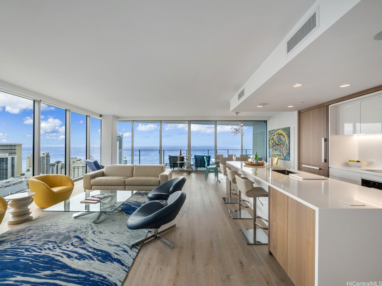 The Ritz-Carlton Residences condo # 3307, Honolulu, Hawaii - photo 2 of 25