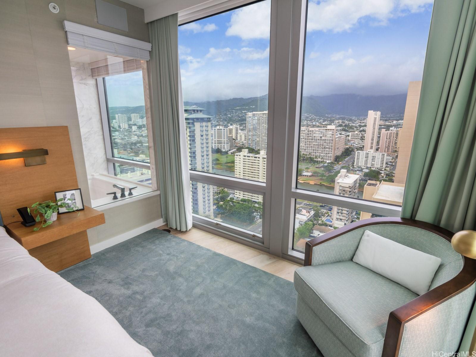 The Ritz-Carlton Residences condo # 3307, Honolulu, Hawaii - photo 15 of 25