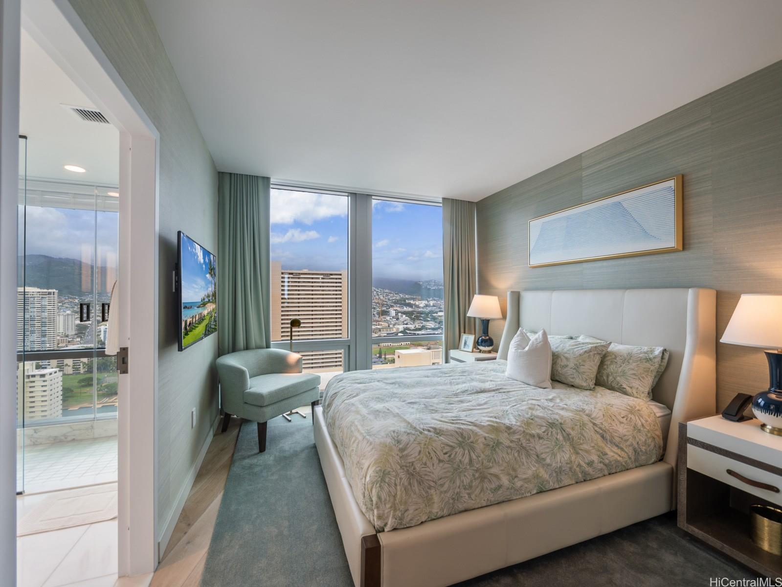 The Ritz-Carlton Residences condo # 3307, Honolulu, Hawaii - photo 18 of 25