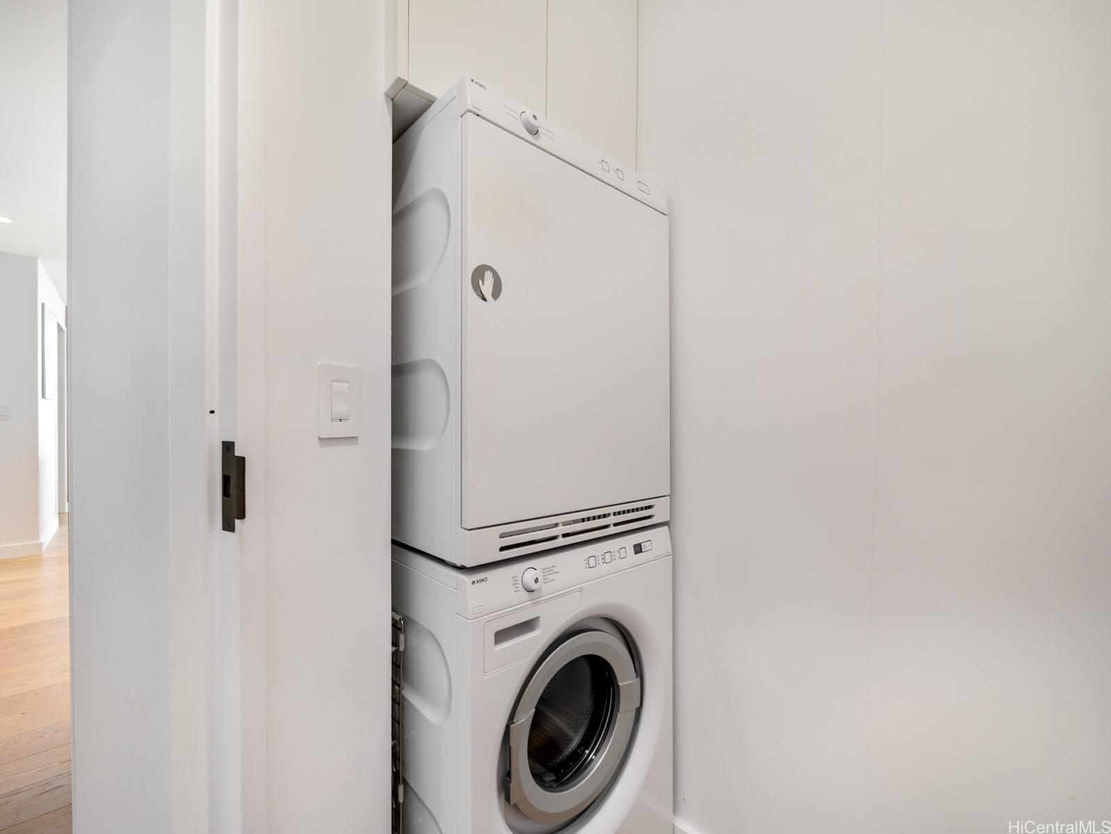 The Ritz-Carlton Residences condo # 3307, Honolulu, Hawaii - photo 19 of 25