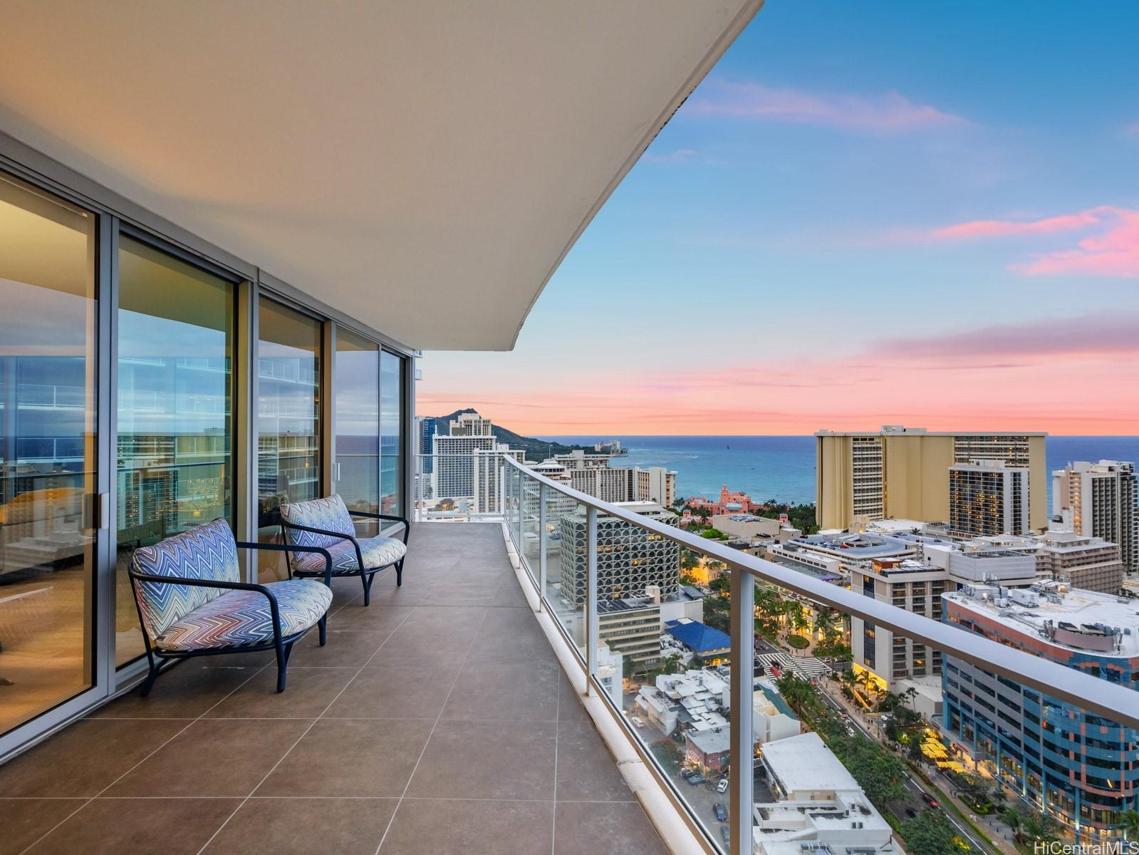 The Ritz-Carlton Residences condo # 3307, Honolulu, Hawaii - photo 21 of 25