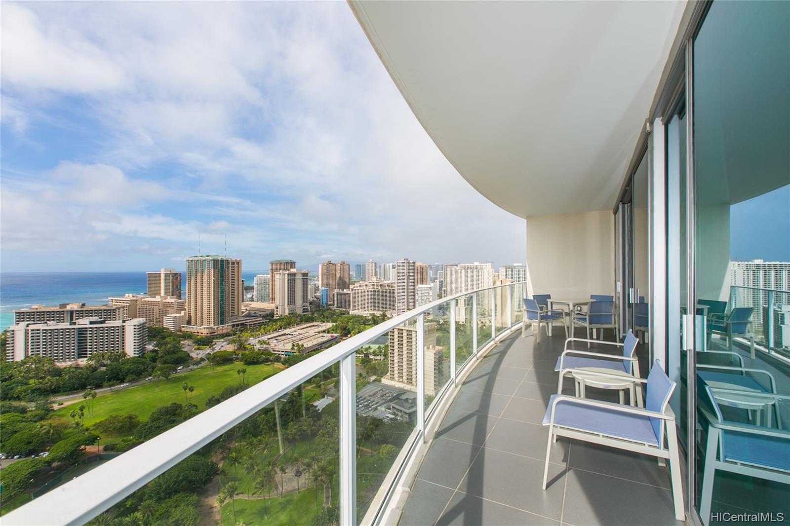 The Ritz-Carlton Residences condo # 3405, Honolulu, Hawaii - photo 4 of 16