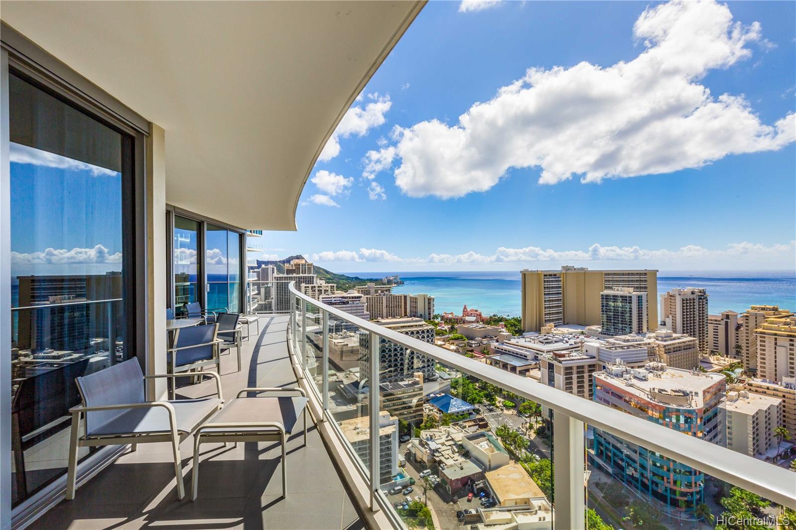 The Ritz-Carlton Residences condo # 3407, Honolulu, Hawaii - photo 22 of 24