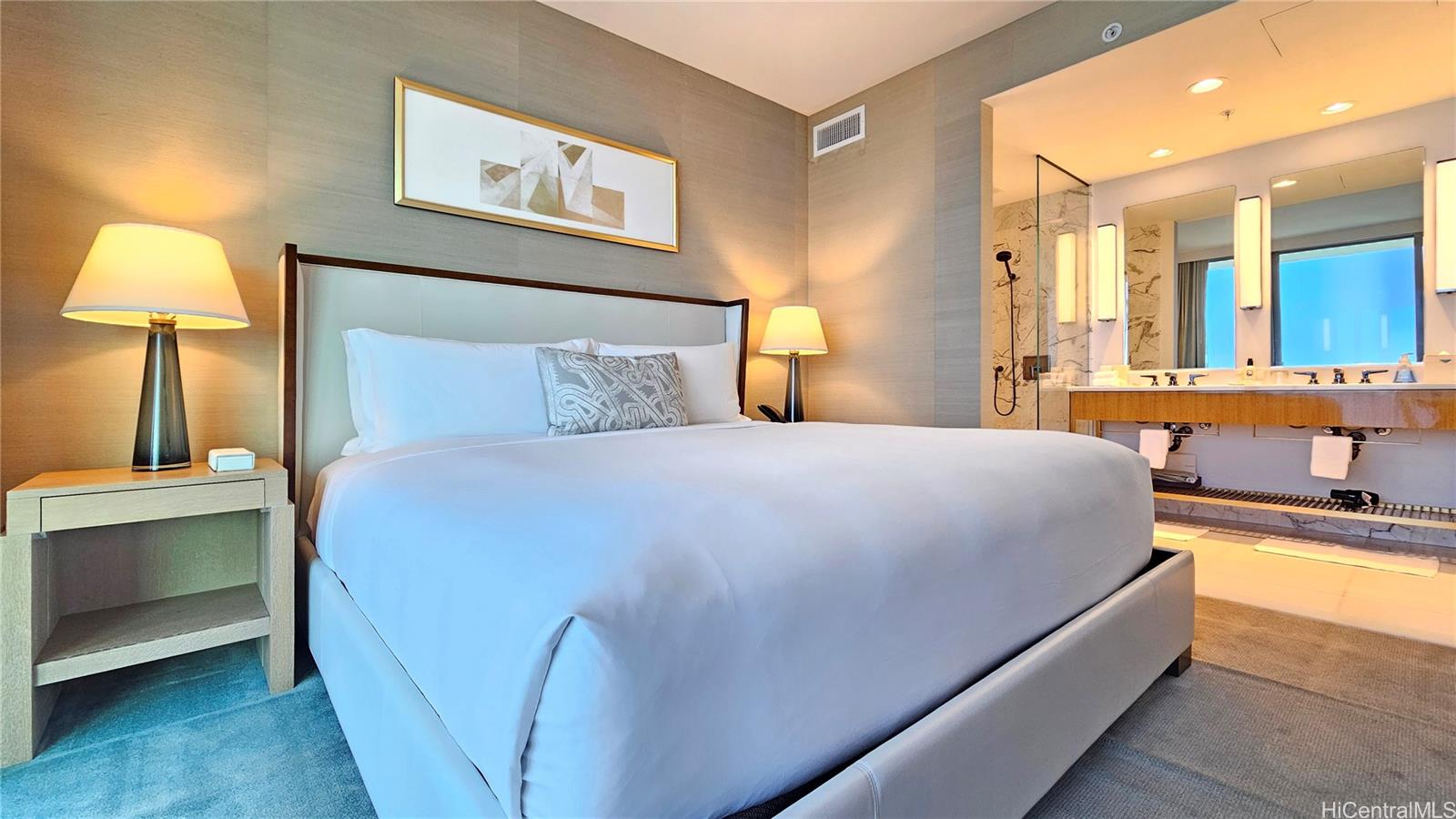 The Ritz-Carlton Residences condo # 3502, Honolulu, Hawaii - photo 11 of 25