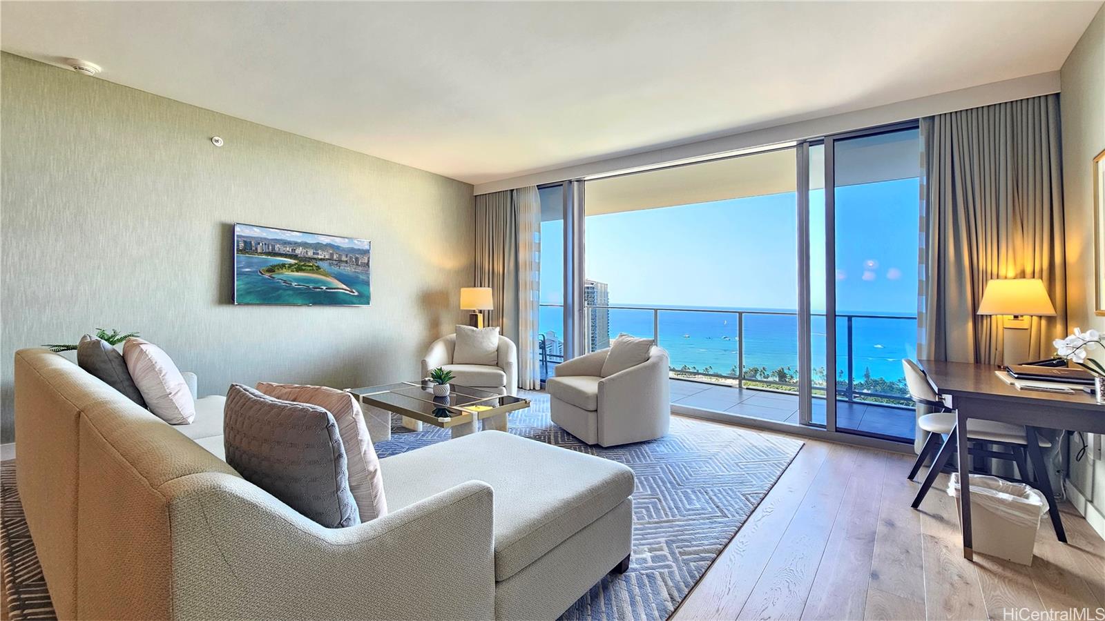 The Ritz-Carlton Residences condo # 3502, Honolulu, Hawaii - photo 16 of 25