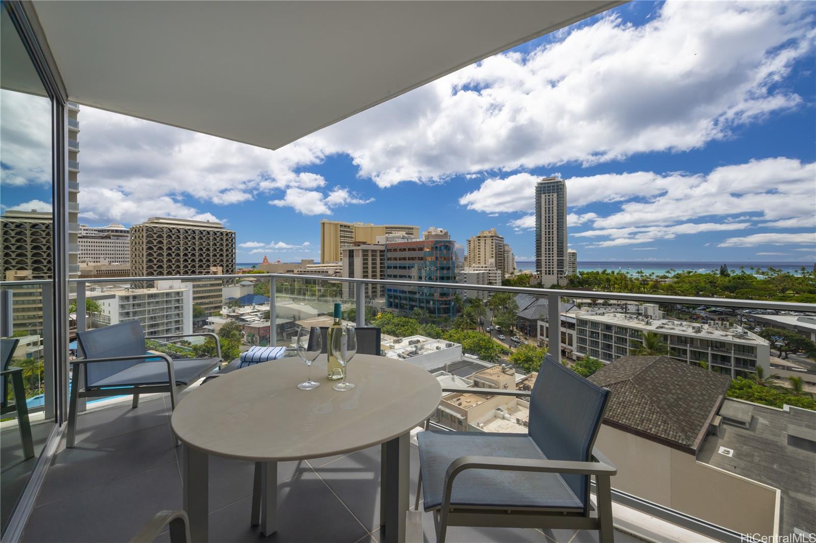 The Ritz-Carlton Residences condo # E1116, Honolulu, Hawaii - photo 2 of 22