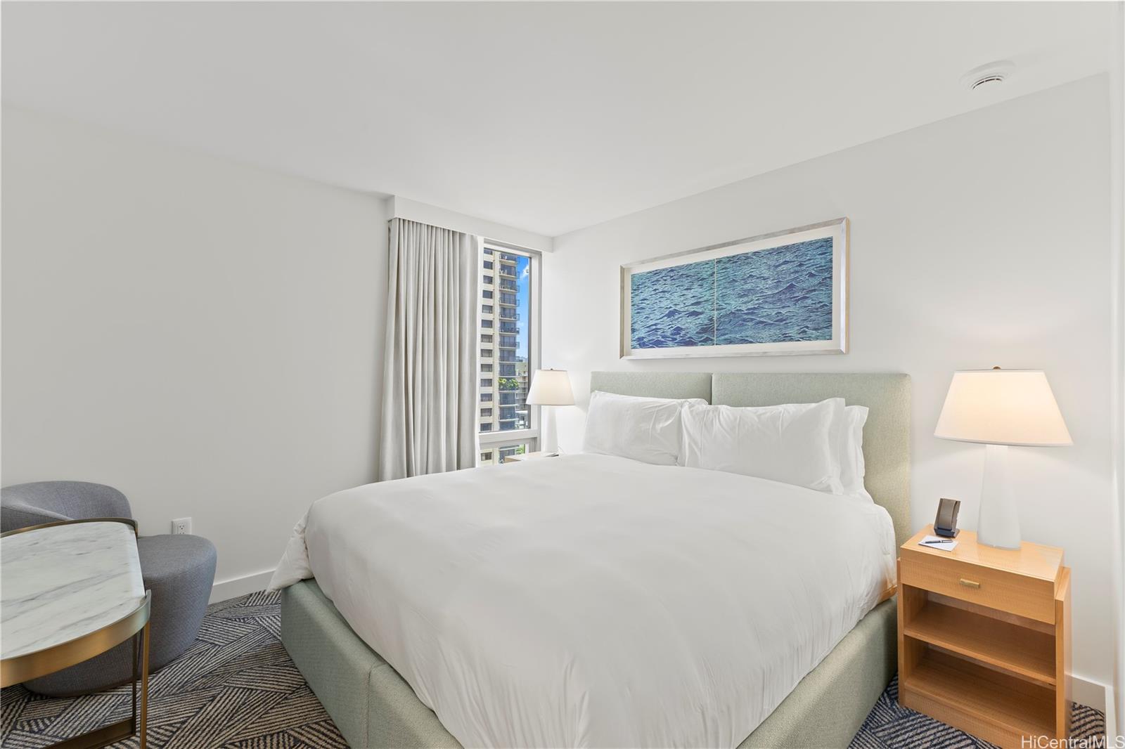 The Ritz-Carlton Residences condo # E1116, Honolulu, Hawaii - photo 14 of 17