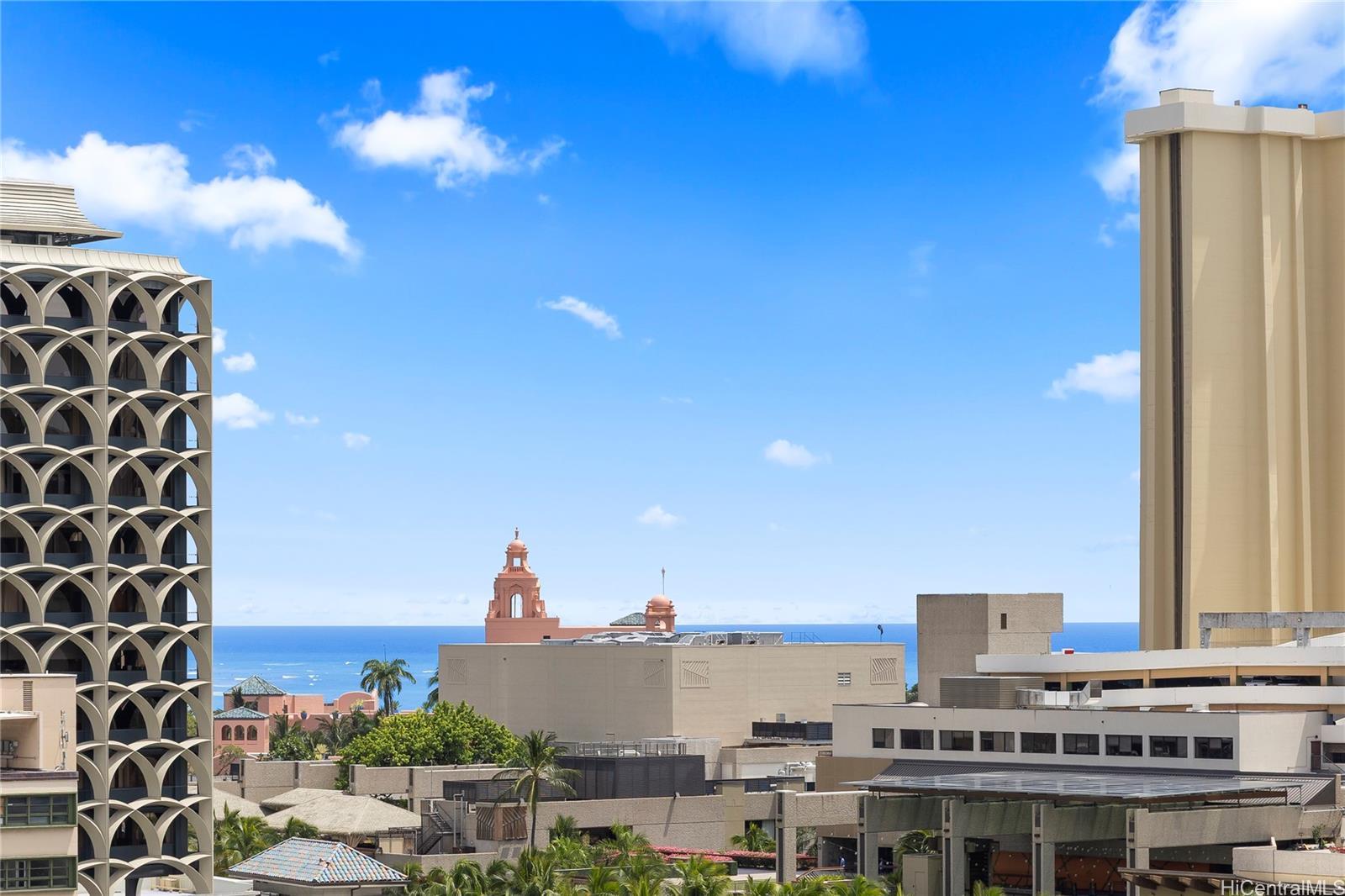 The Ritz-Carlton Residences condo # E1116, Honolulu, Hawaii - photo 16 of 17