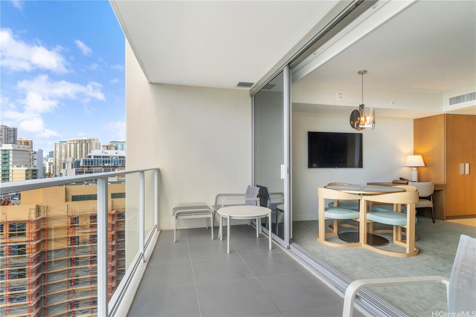 The Ritz-Carlton Residences condo # E1405, Honolulu, Hawaii - photo 17 of 24