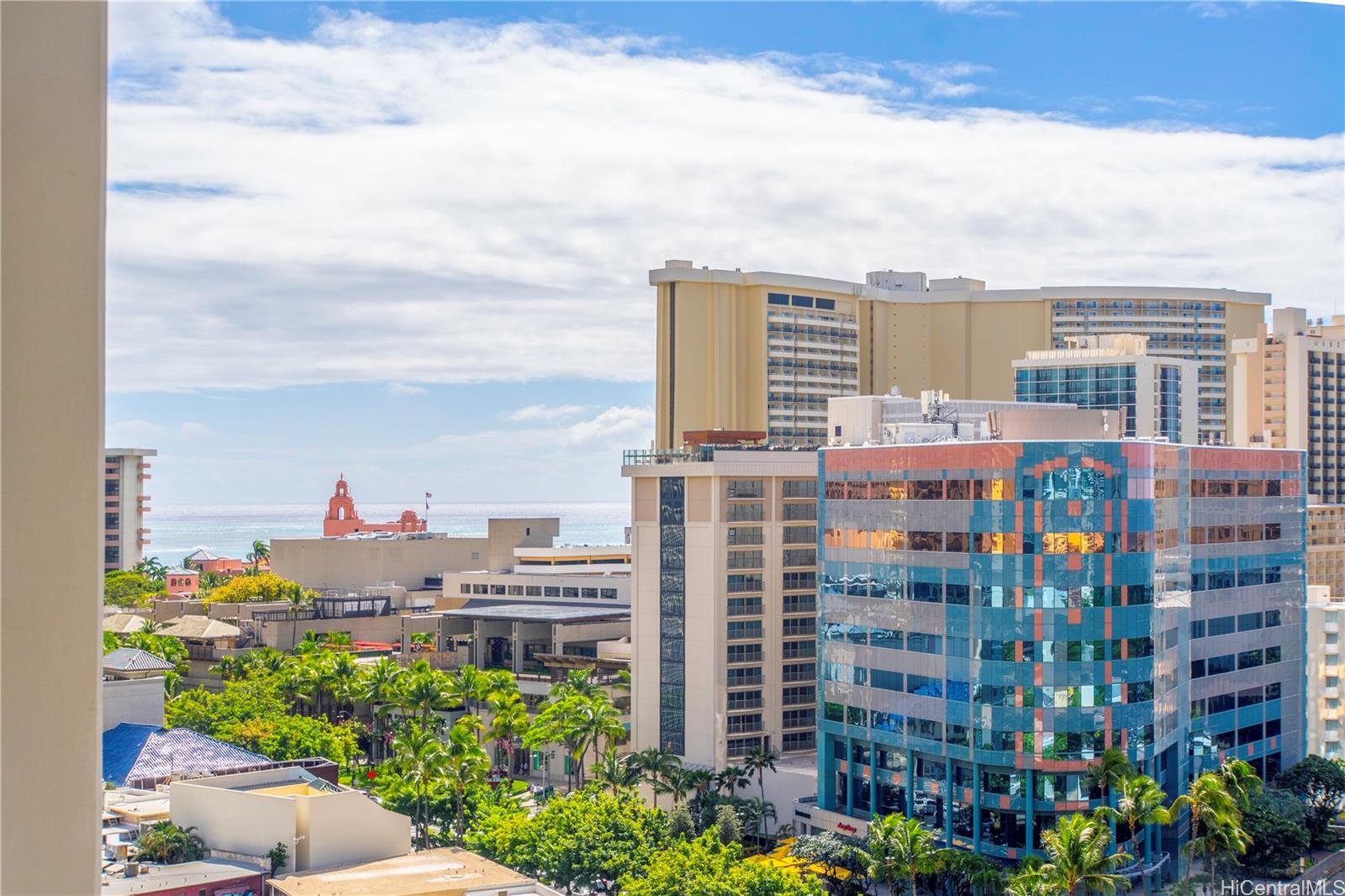 The Ritz-Carlton Residences condo # E1405, Honolulu, Hawaii - photo 21 of 24