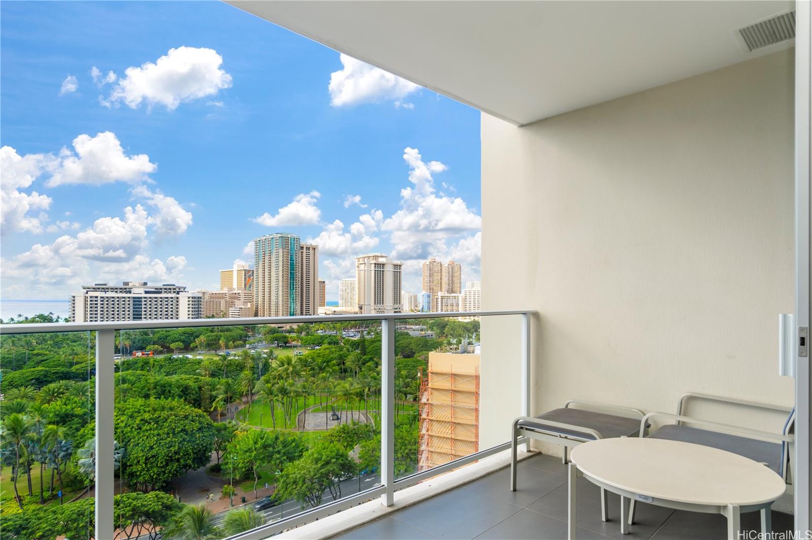 The Ritz-Carlton Residences condo # E1405, Honolulu, Hawaii - photo 24 of 24