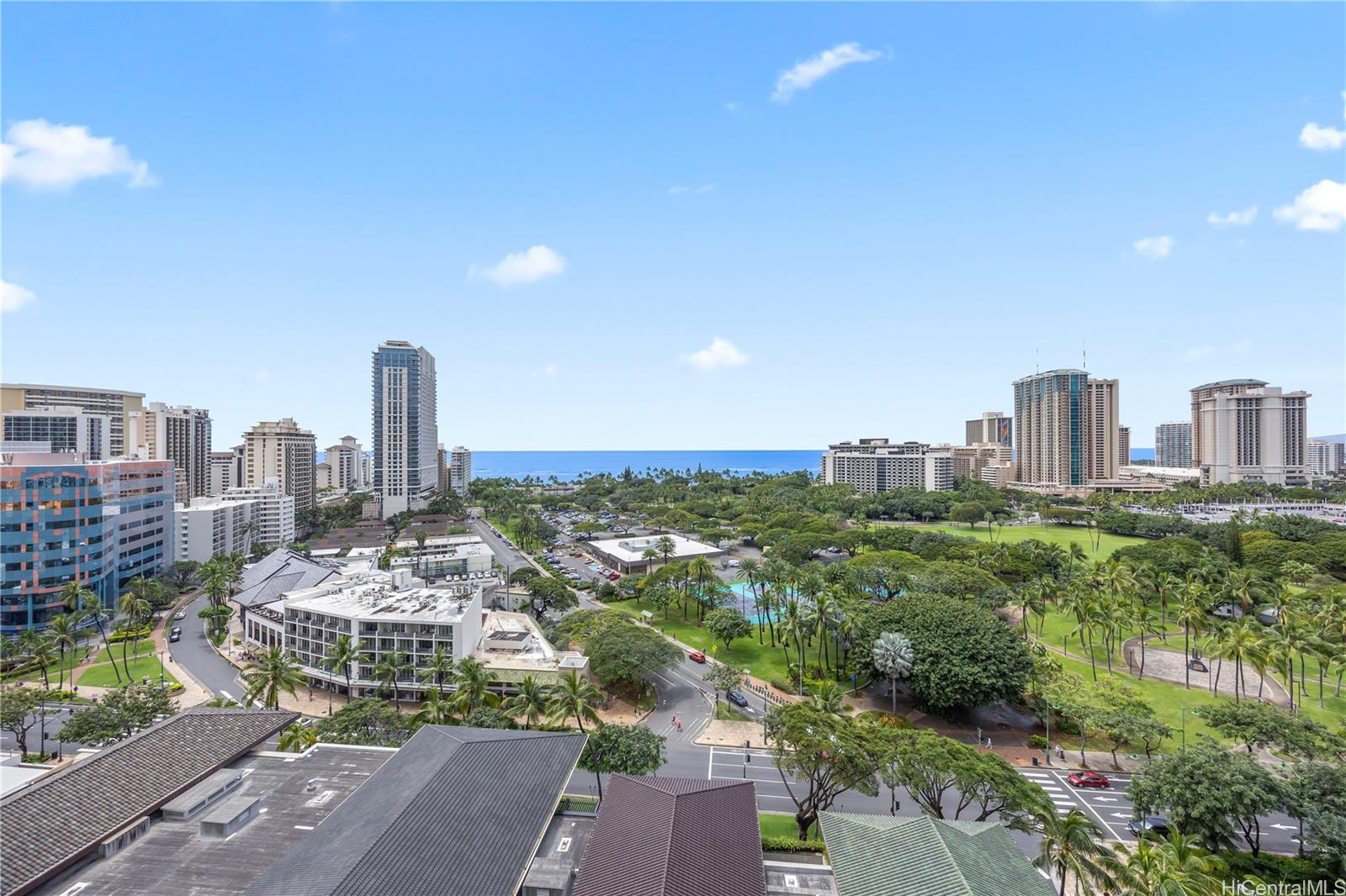 The Ritz-Carlton Residences condo # E1707, Honolulu, Hawaii - photo 15 of 24