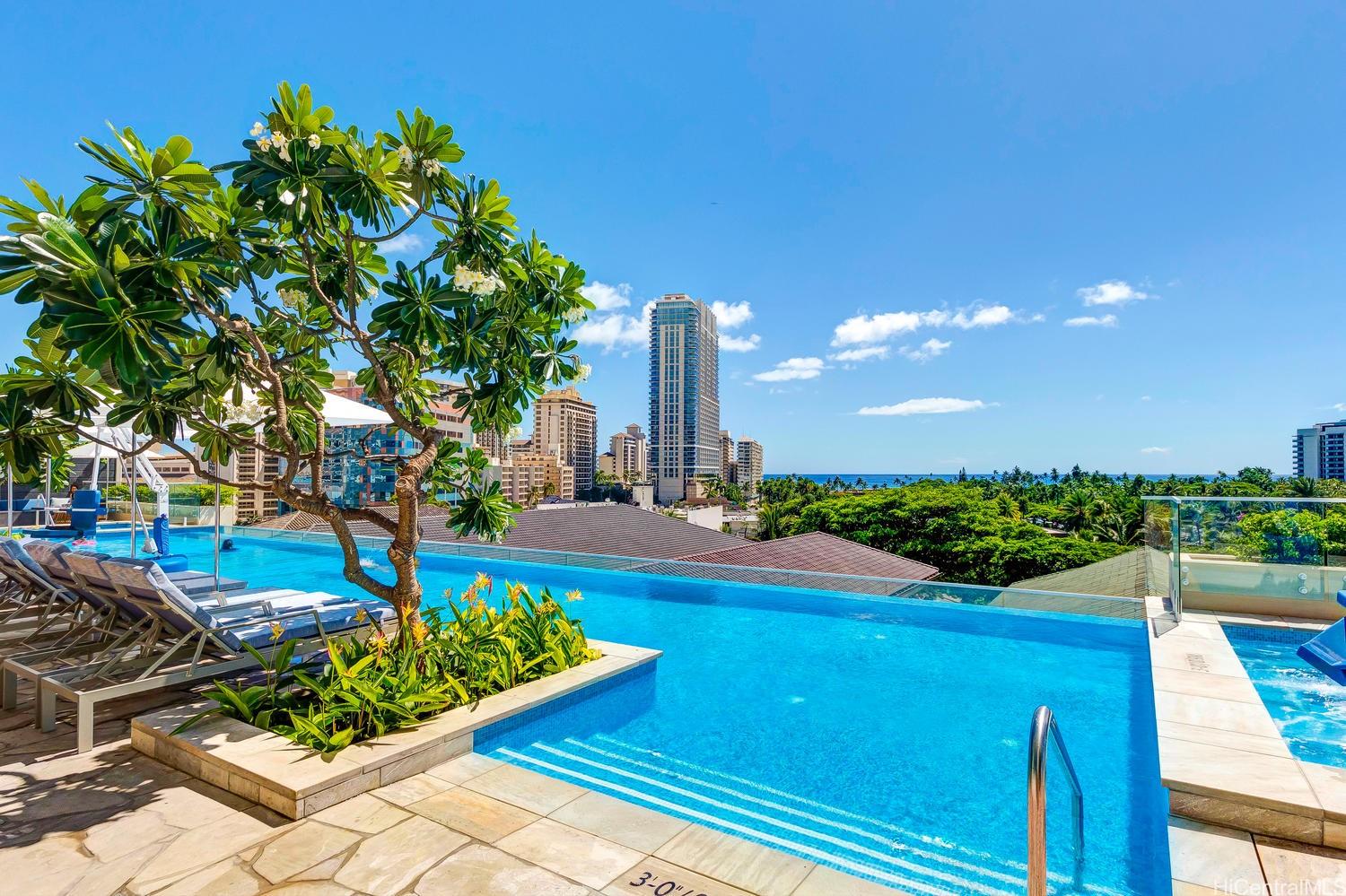 The Ritz-Carlton Residences condo # E1707, Honolulu, Hawaii - photo 20 of 24