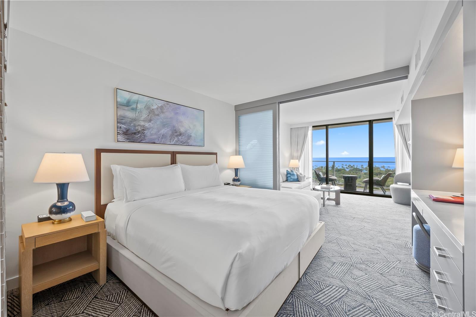 The Ritz-Carlton Residences condo # E1707, Honolulu, Hawaii - photo 3 of 24