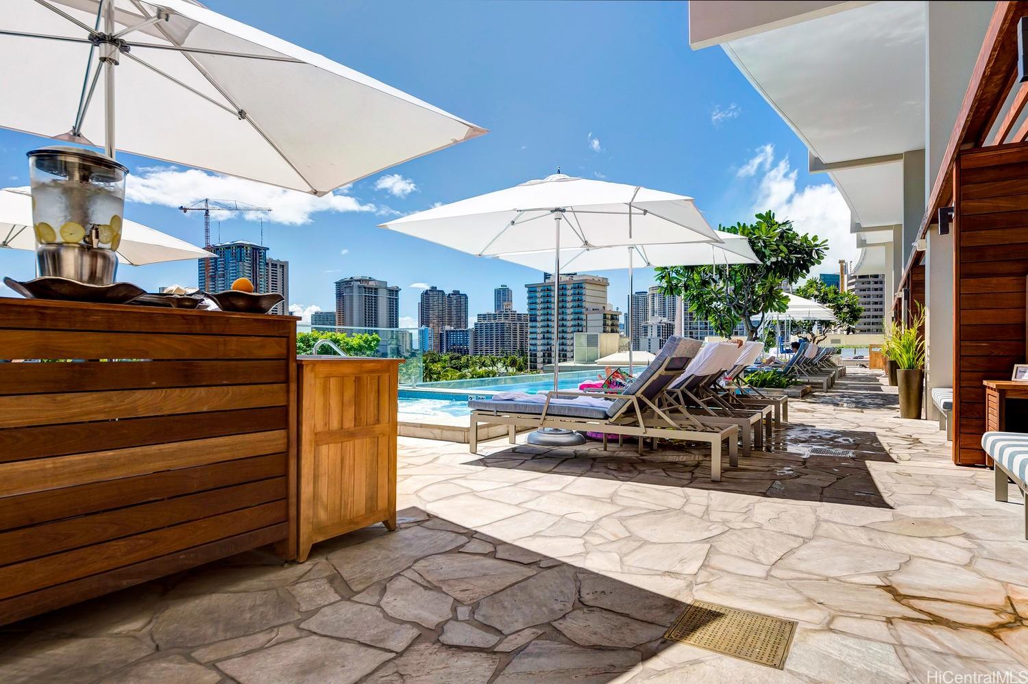 The Ritz-Carlton Residences condo # E1707, Honolulu, Hawaii - photo 21 of 24