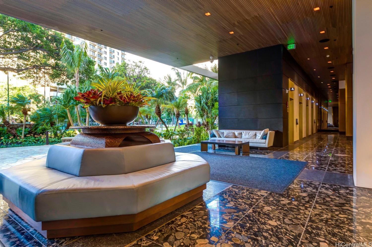 The Ritz-Carlton Residences condo # E1707, Honolulu, Hawaii - photo 23 of 24