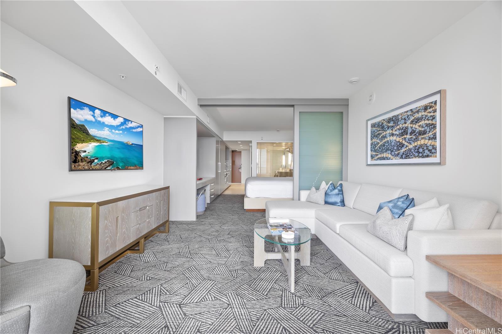 The Ritz-Carlton Residences condo # E1707, Honolulu, Hawaii - photo 6 of 24