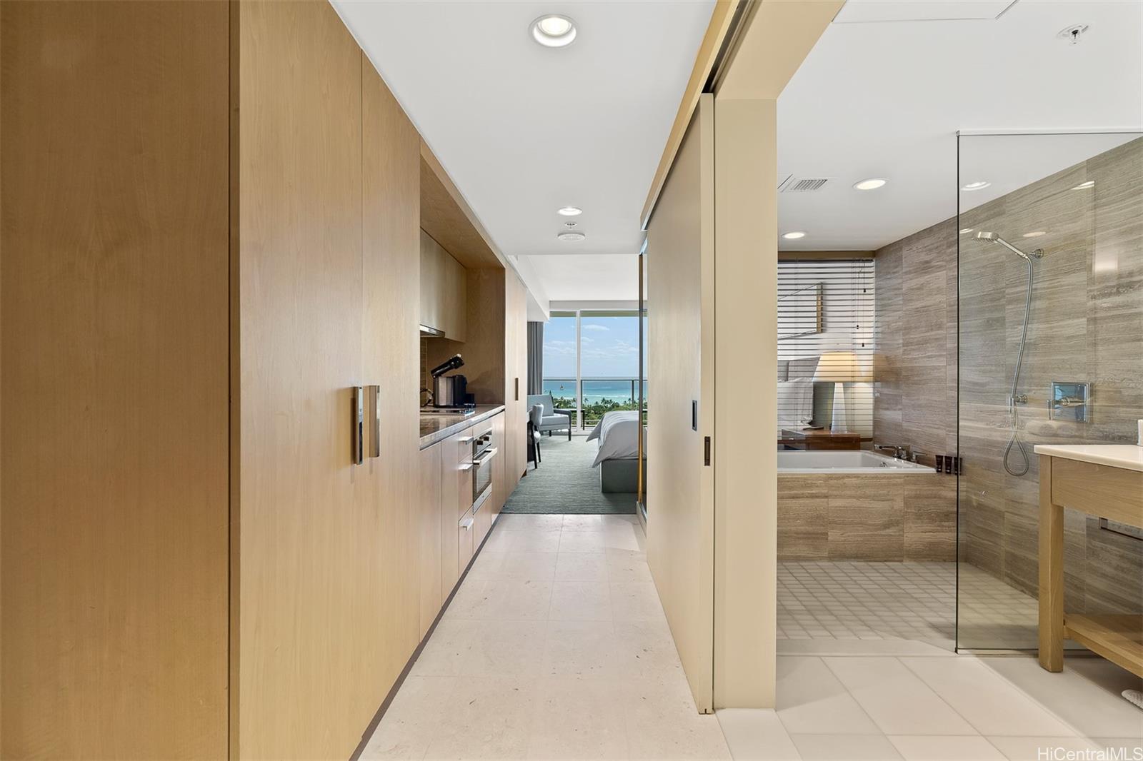 The Ritz-Carlton Residences condo # E1803, Honolulu, Hawaii - photo 12 of 25