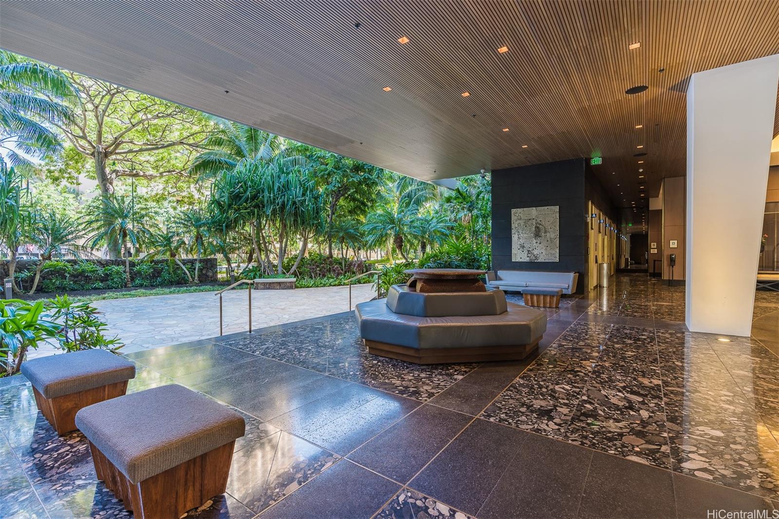 The Ritz-Carlton Residences condo # E1803, Honolulu, Hawaii - photo 20 of 25