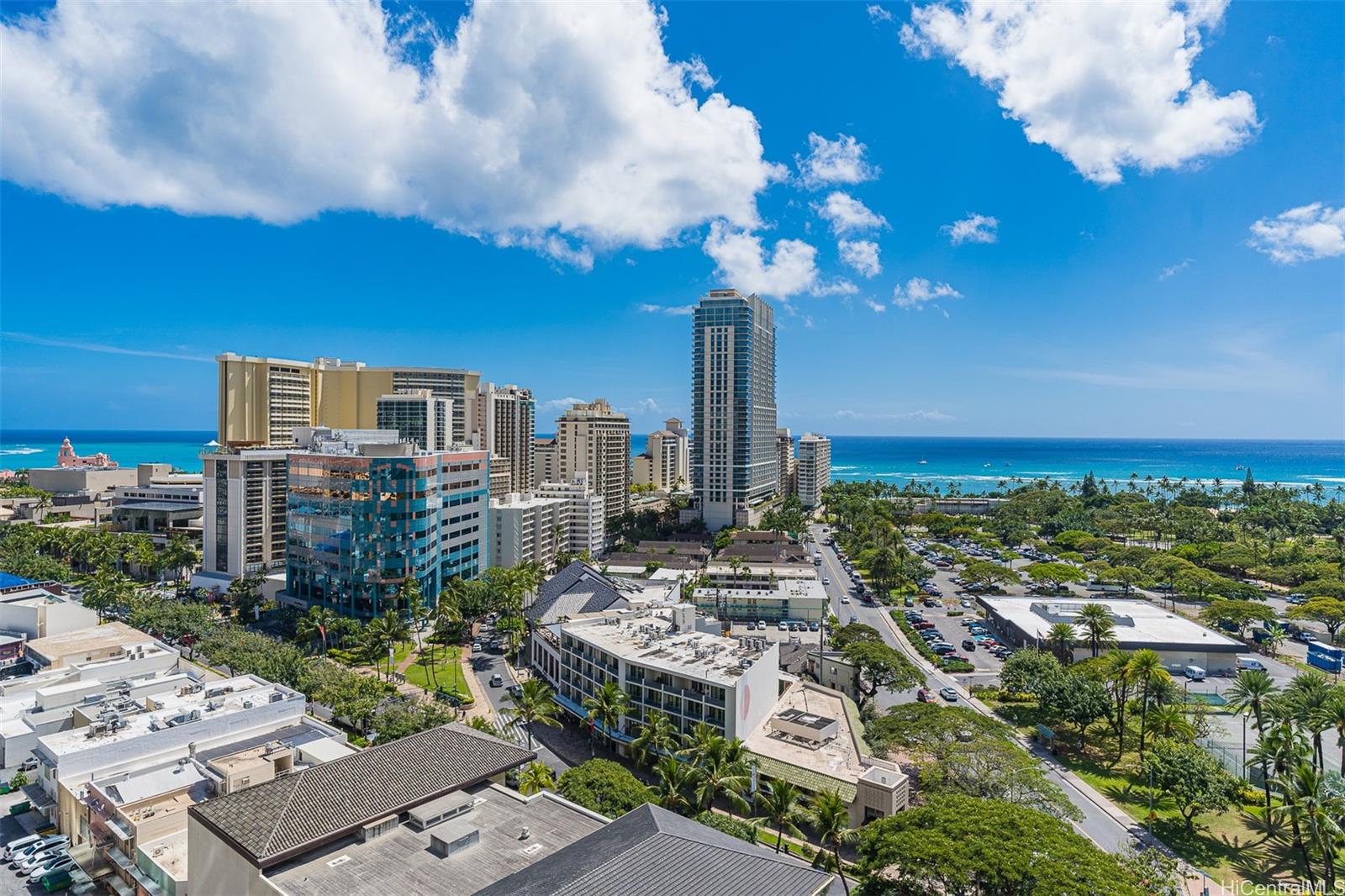 The Ritz-Carlton Residences condo # E1803, Honolulu, Hawaii - photo 24 of 25