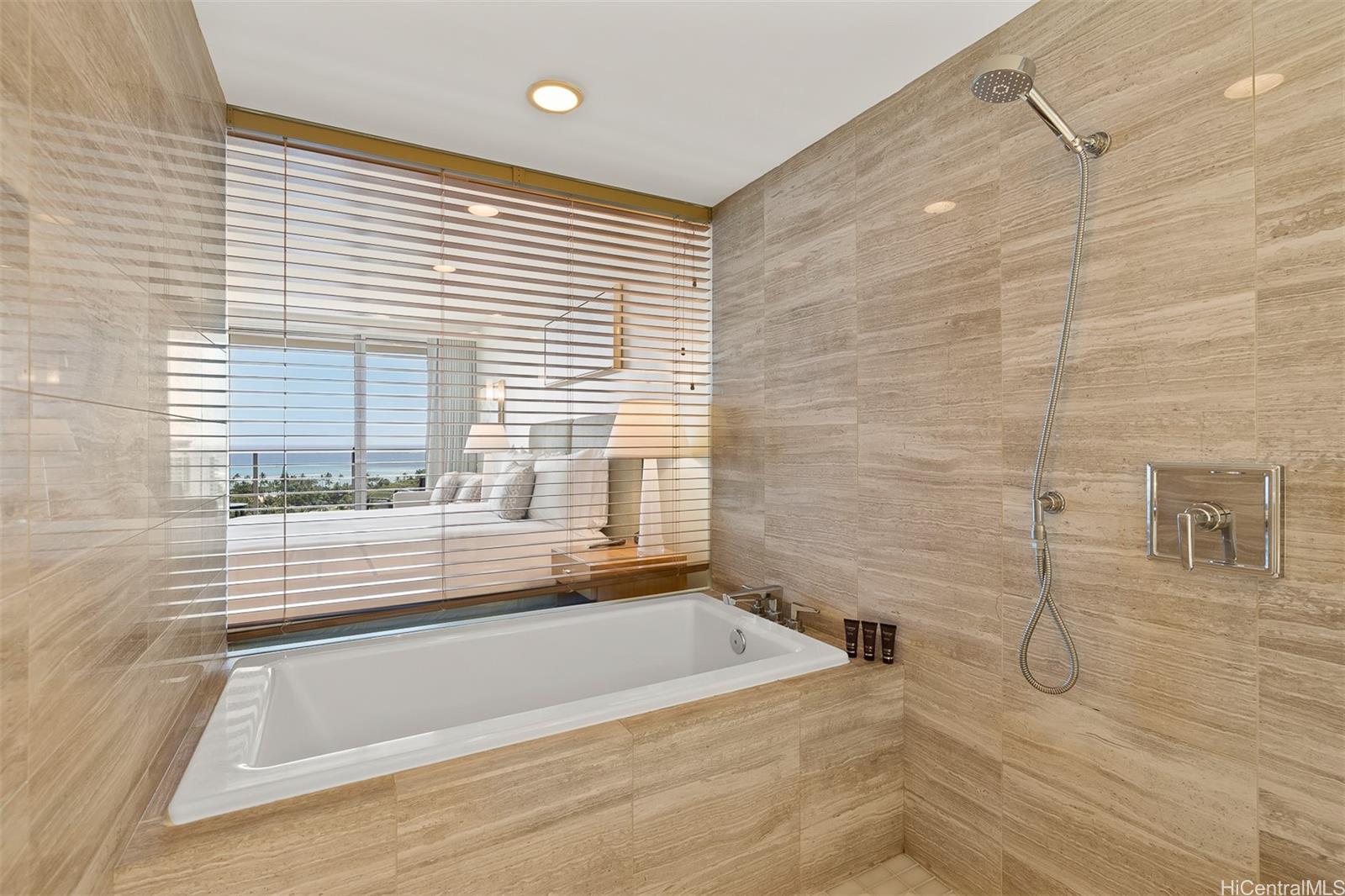 The Ritz-Carlton Residences condo # E1803, Honolulu, Hawaii - photo 10 of 25